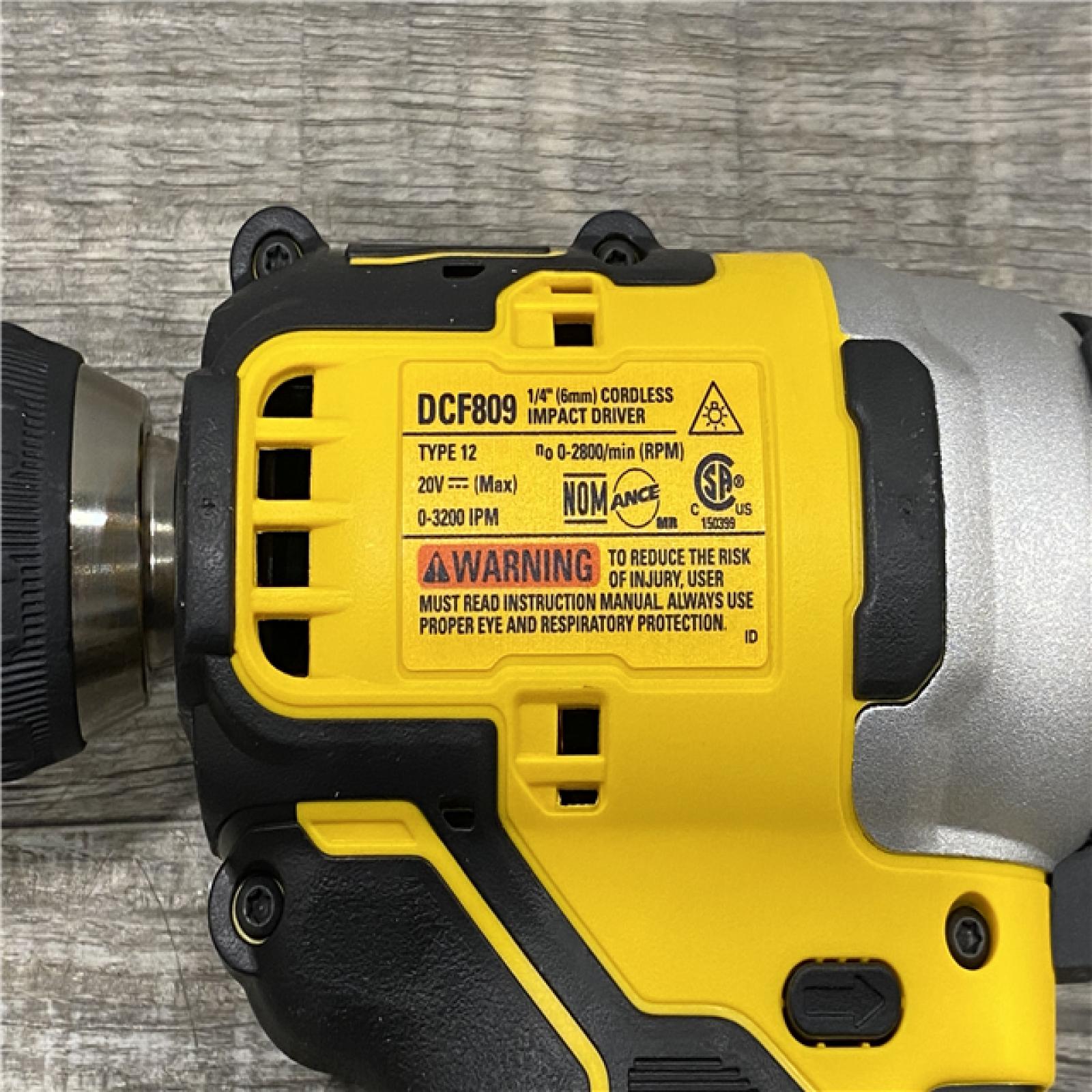 AS-IS DEWALT ATOMIC 20-Volt MAX Lithium-Ion Cordless Combo Kit