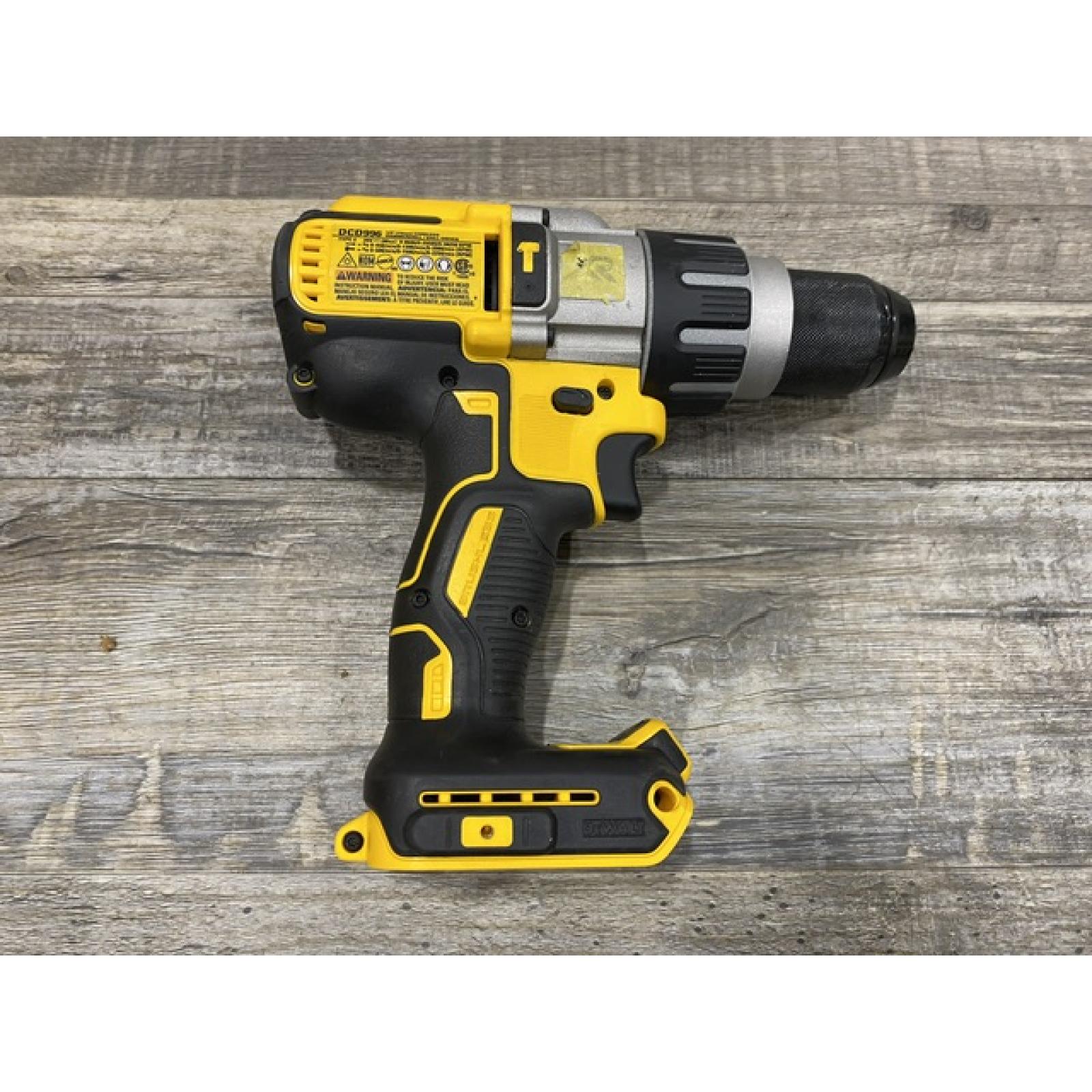 AS-IS DEWALT 20V MAX XR Cordless Brushless 3-Speed 1/2 in. Hammer Drill Kit
