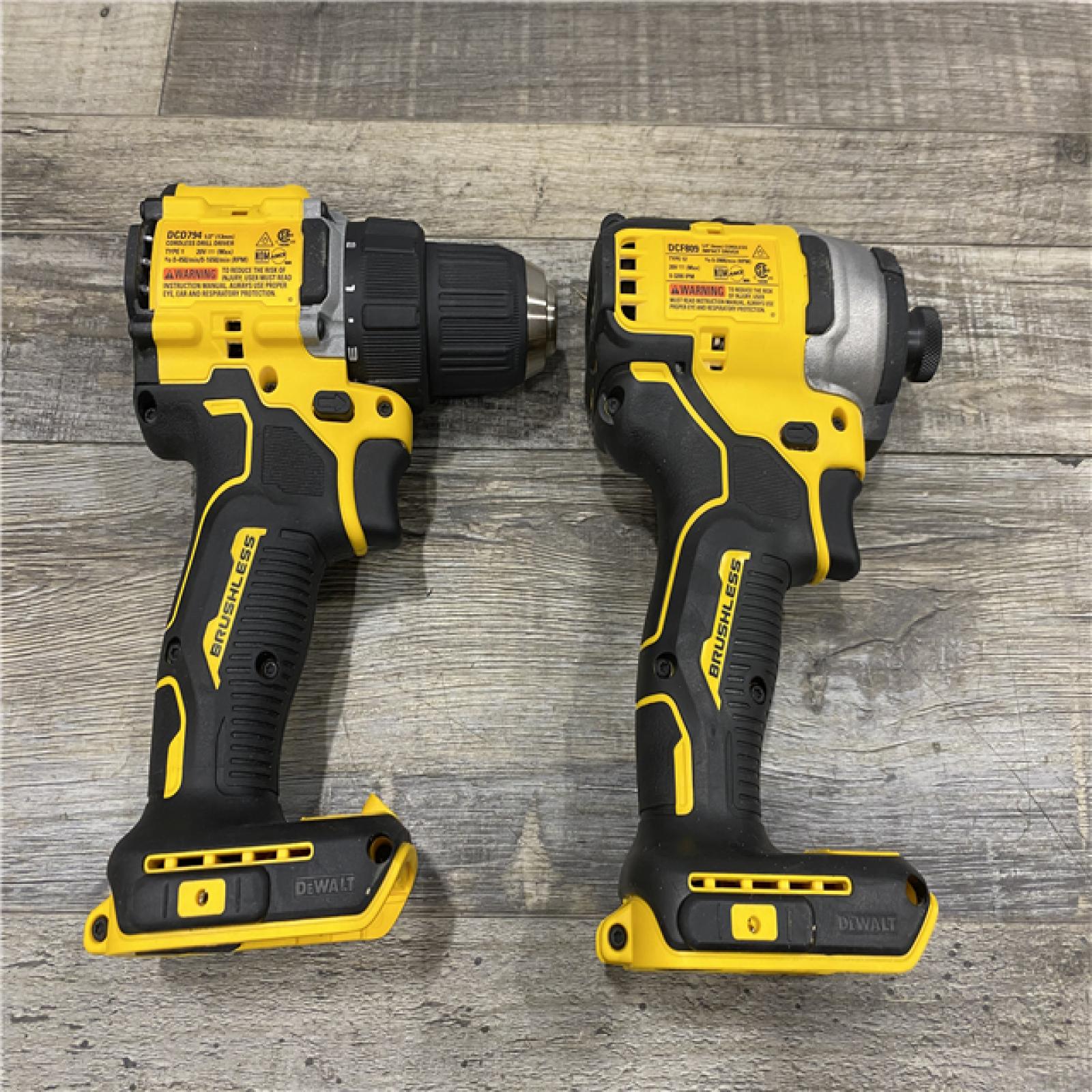 AS-IS DEWALT ATOMIC 20-Volt MAX Lithium-Ion Cordless Combo Kit