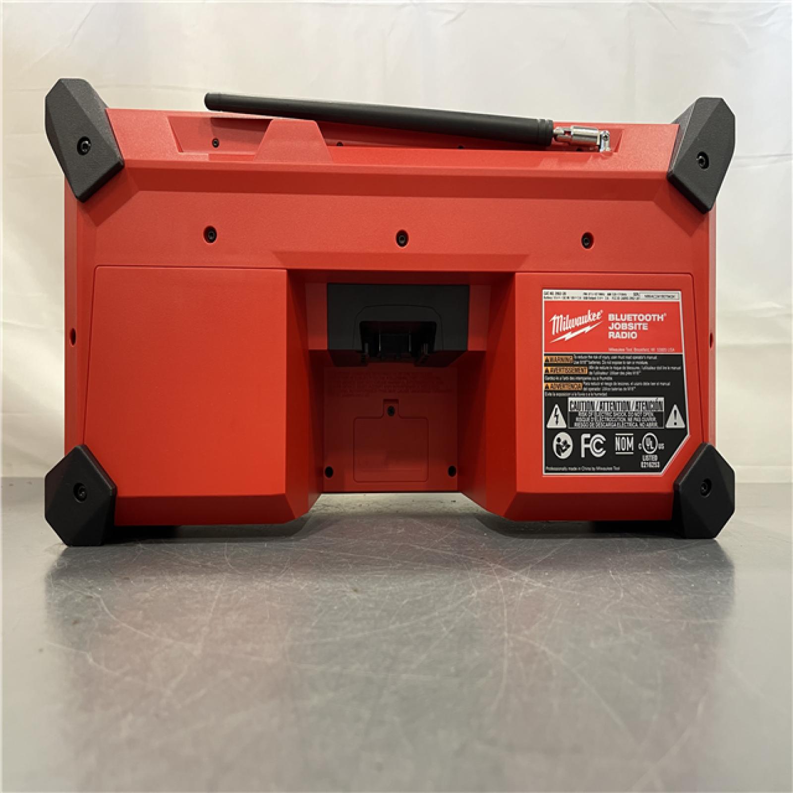 AS-IS - Milwaukee M18 Bluetooth Jobsite Radio
