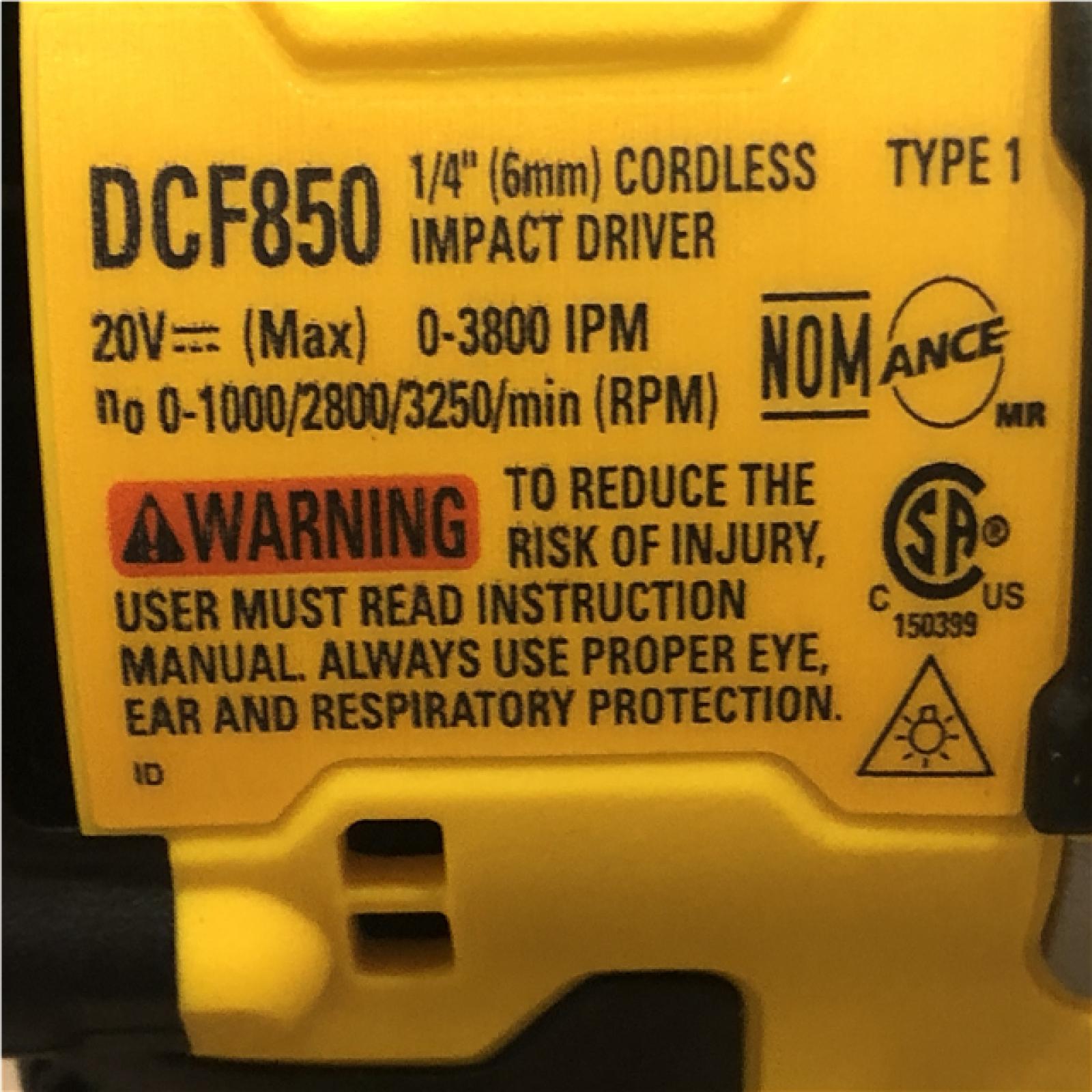 AS-IS DEWALT ATOMIC 20V MAX Lithium-Ion Cordless 1/4 in. Brushless Impact Driver Kit