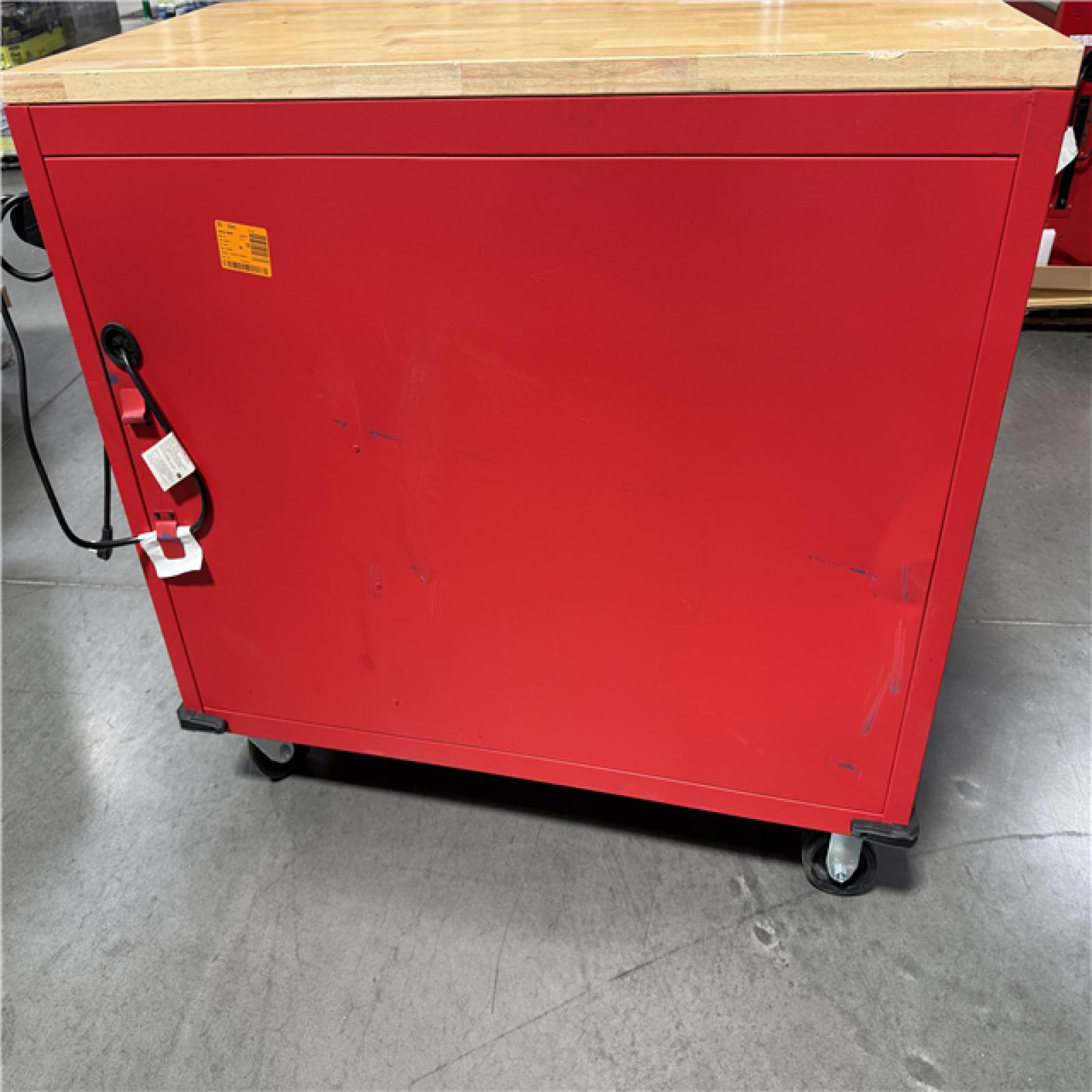 California AS-IS Milwaukee 52 High Capacity Mobile Work Bench
