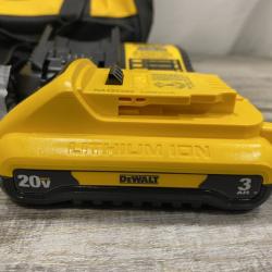 LIKE NEW - DEWALT ATOMIC 20V Cordless 1/2 in. Compact Hammer Drill Kit