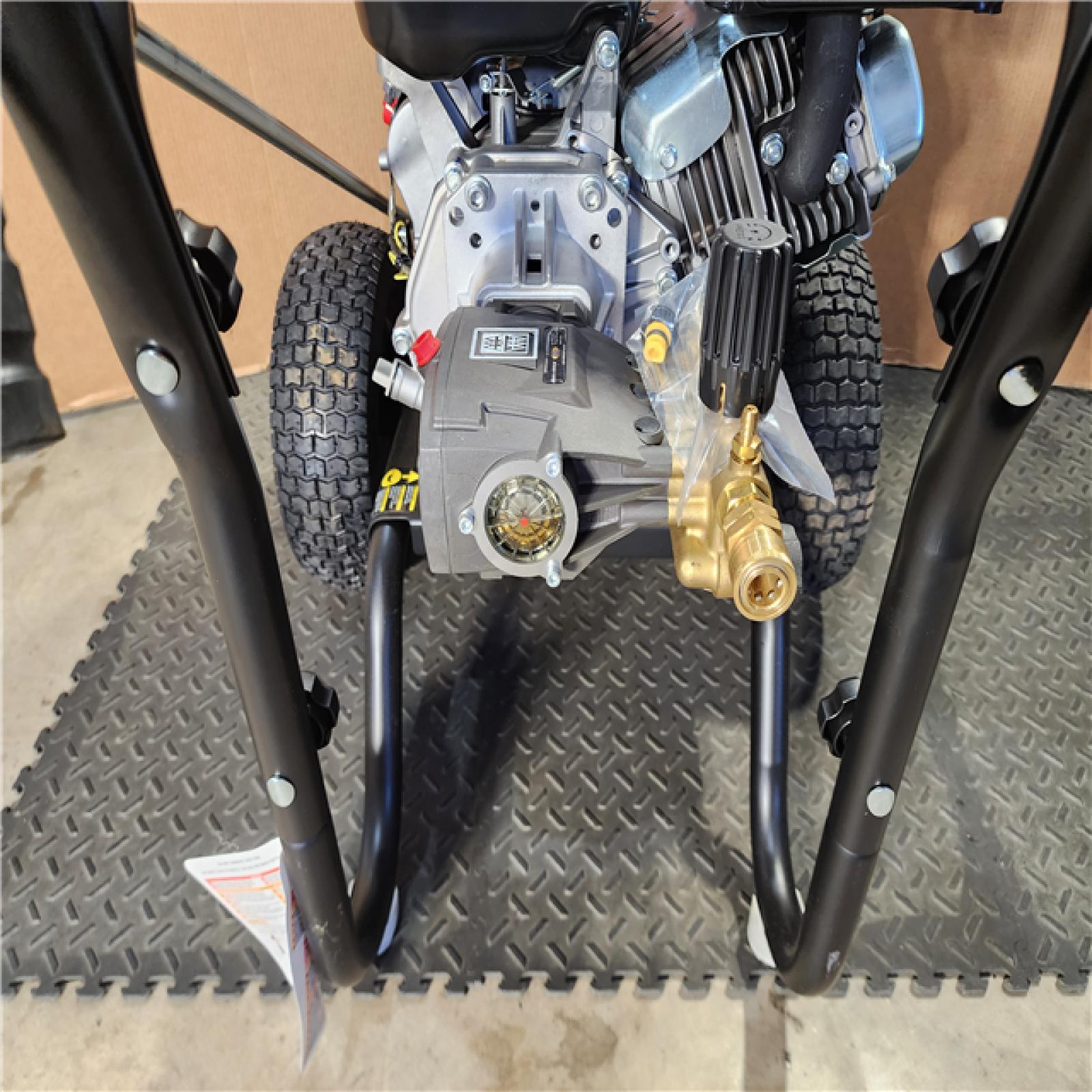 HOUSTON LOCATION - AS-IS (APPEARS LIKE NEW) DEWALT 4400 PSI 4.0 GPM Gas Cold Water Pressure Washer with 420cc Engine