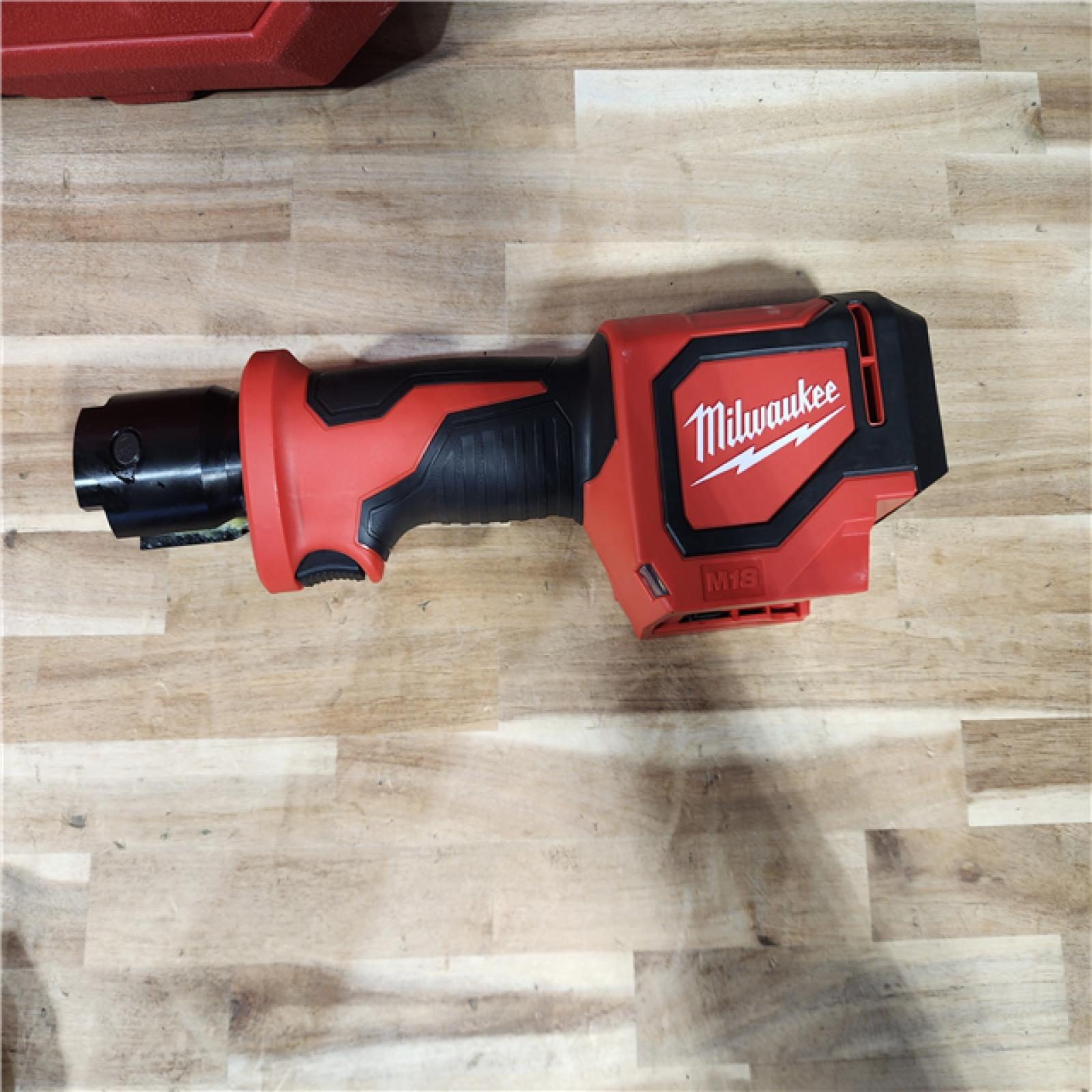 HOUSTON LOCATION - AS-IS Milwaukee 18V Lithium-Ion Cordless Short Throw Press Tool with 3 PEX Crimp Jaws Kit