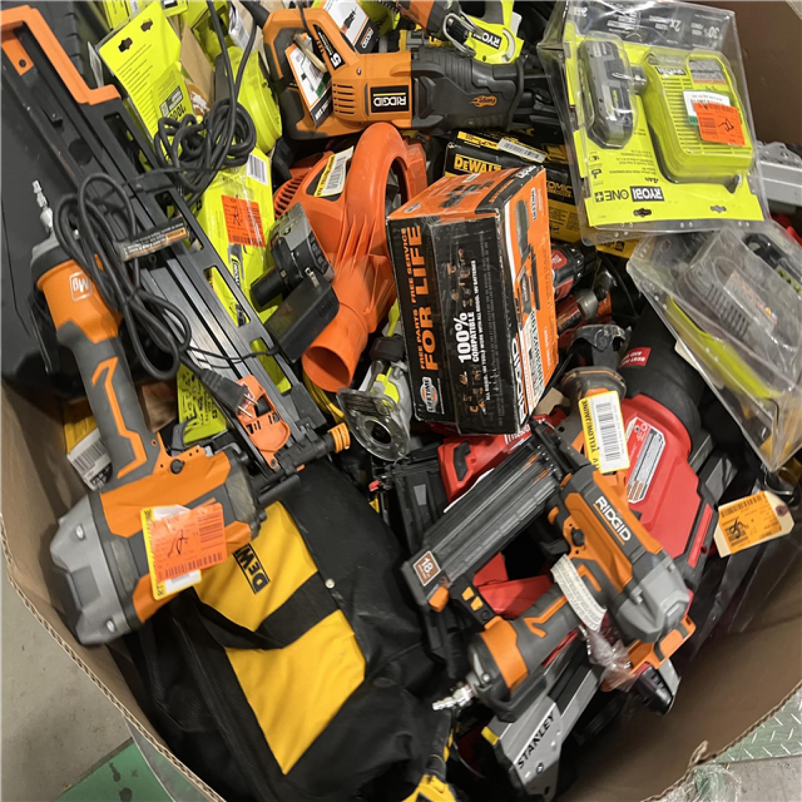 Dallas Location - As-Is Tool Pallet