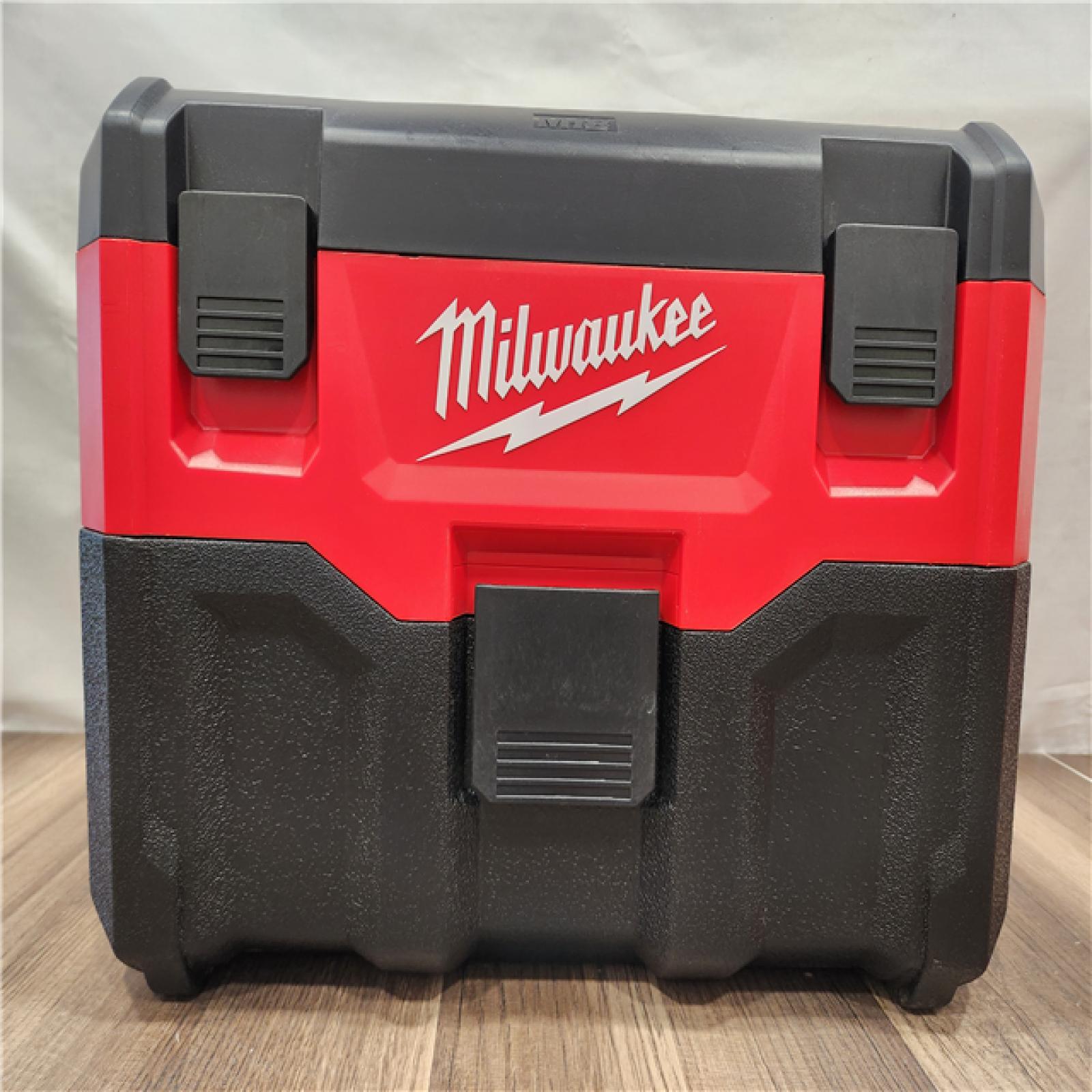 AS-IS- Milwaukee M18 Vacuum 2Gal Hose Access (Tool-Only)