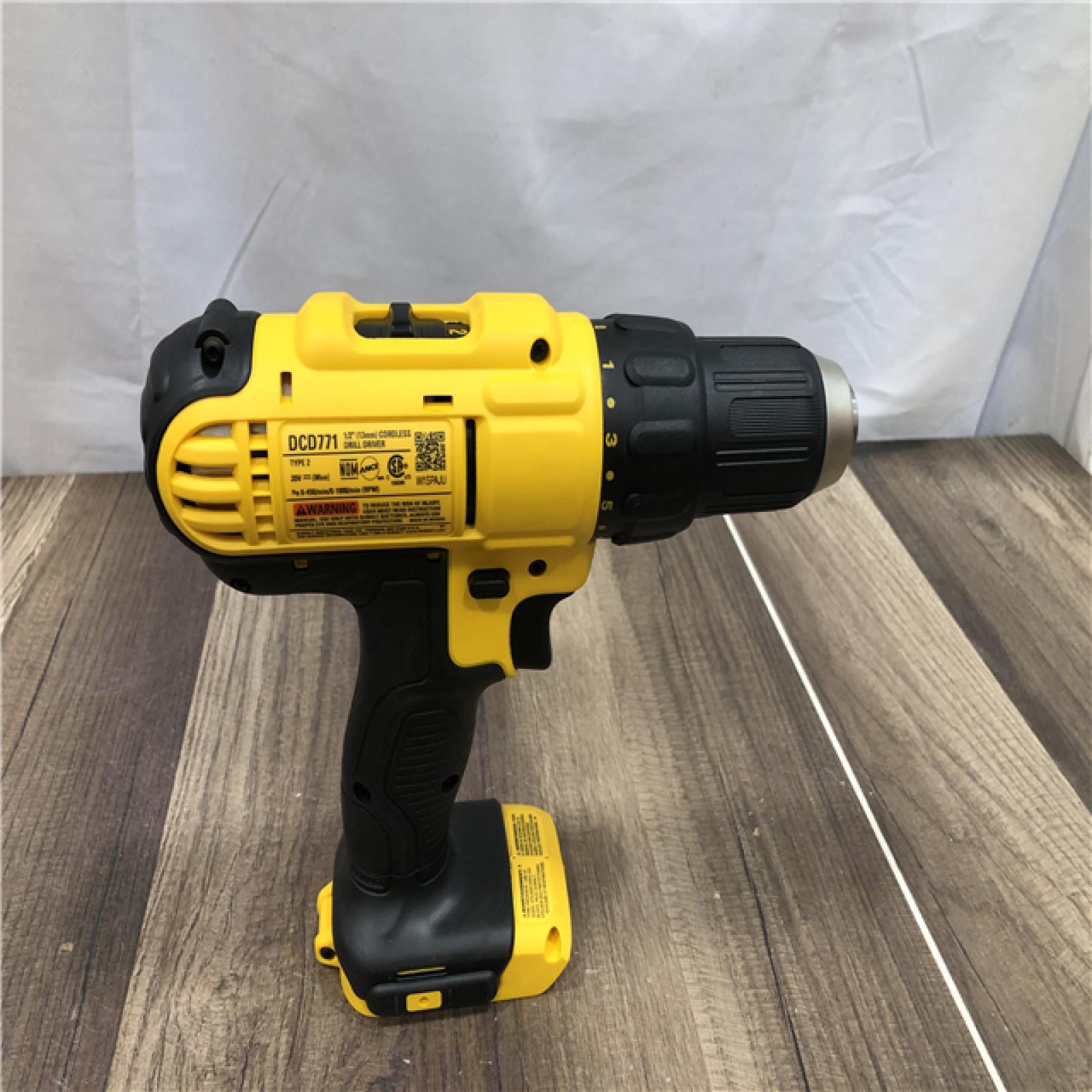 AS-IS DEWALT 20V MAX Cordless 1/2 in. Drill/Driver  (2) 20V 1.3Ah Batteries  Charger and Bag