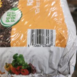 Phoenix NEW Back to the Roots Organic Bulk Garden Soil Pallet (60 1 cu. ft. Bags) Peat-Free  Blended with Organic Fertilizer (50-Bags)