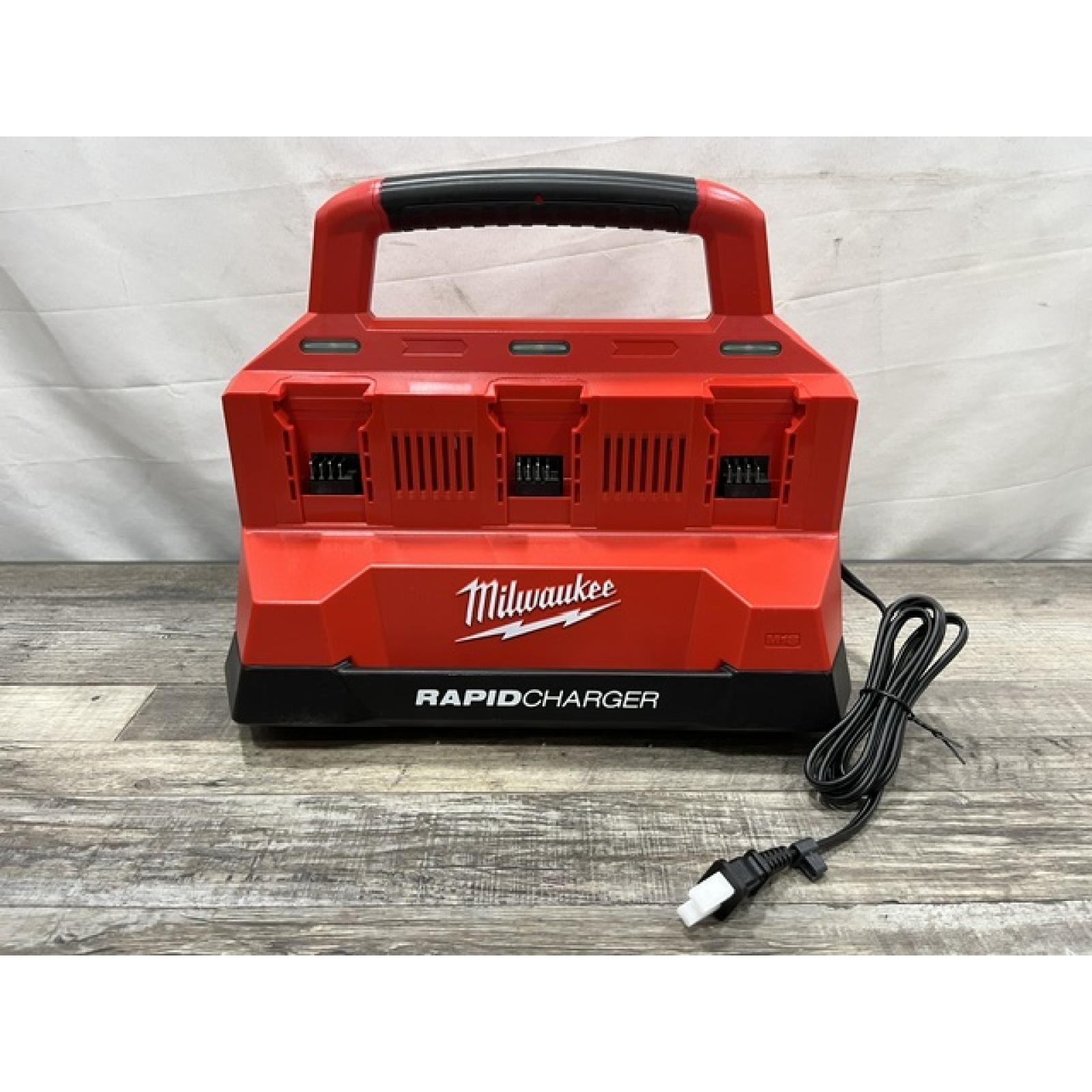 AS-IS Milwaukee 18V Lithium-Ion PACKOUT 6-Port Rapid Charger