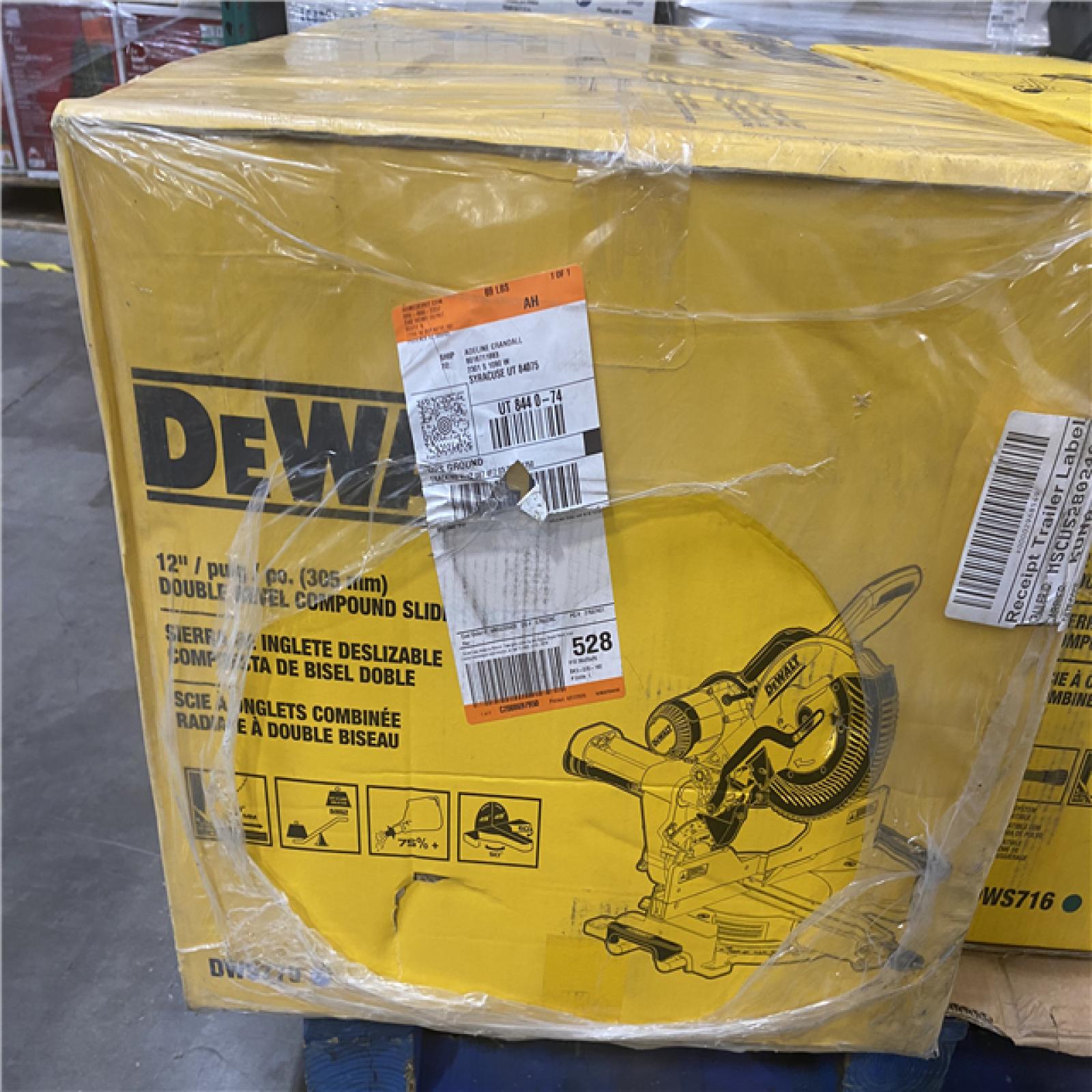NEW- DeWalt 15 Amps 12 in. Corded Dual-Bevel Sliding Compound Miter Saw