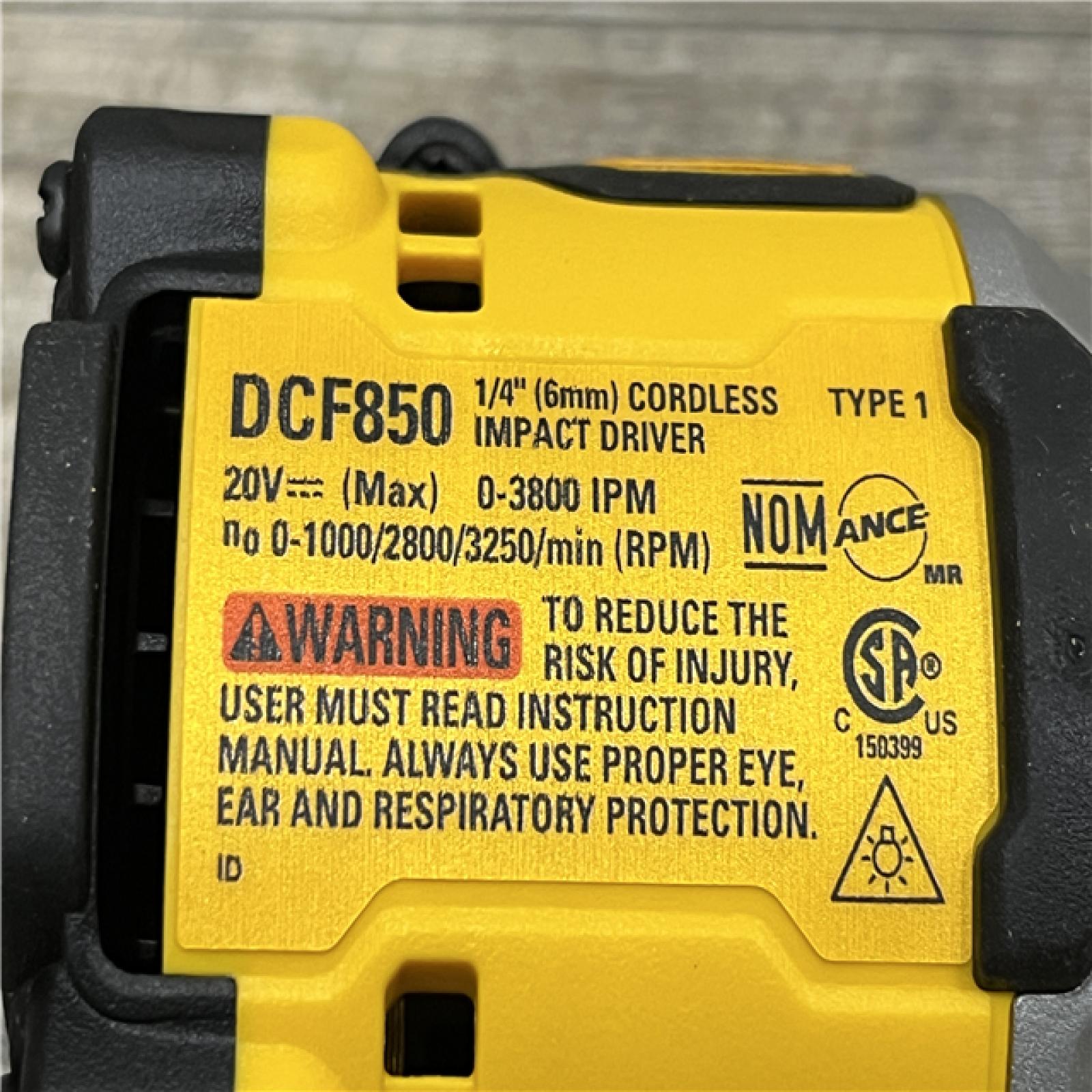 AS-IS DEWALT ATOMIC 20V MAX Lithium-Ion Cordless 1/4 in. Brushless Impact Driver Kit