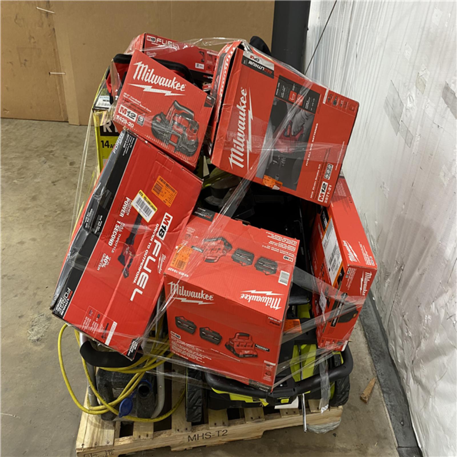 Houston Location AS IS - Tool Pallet