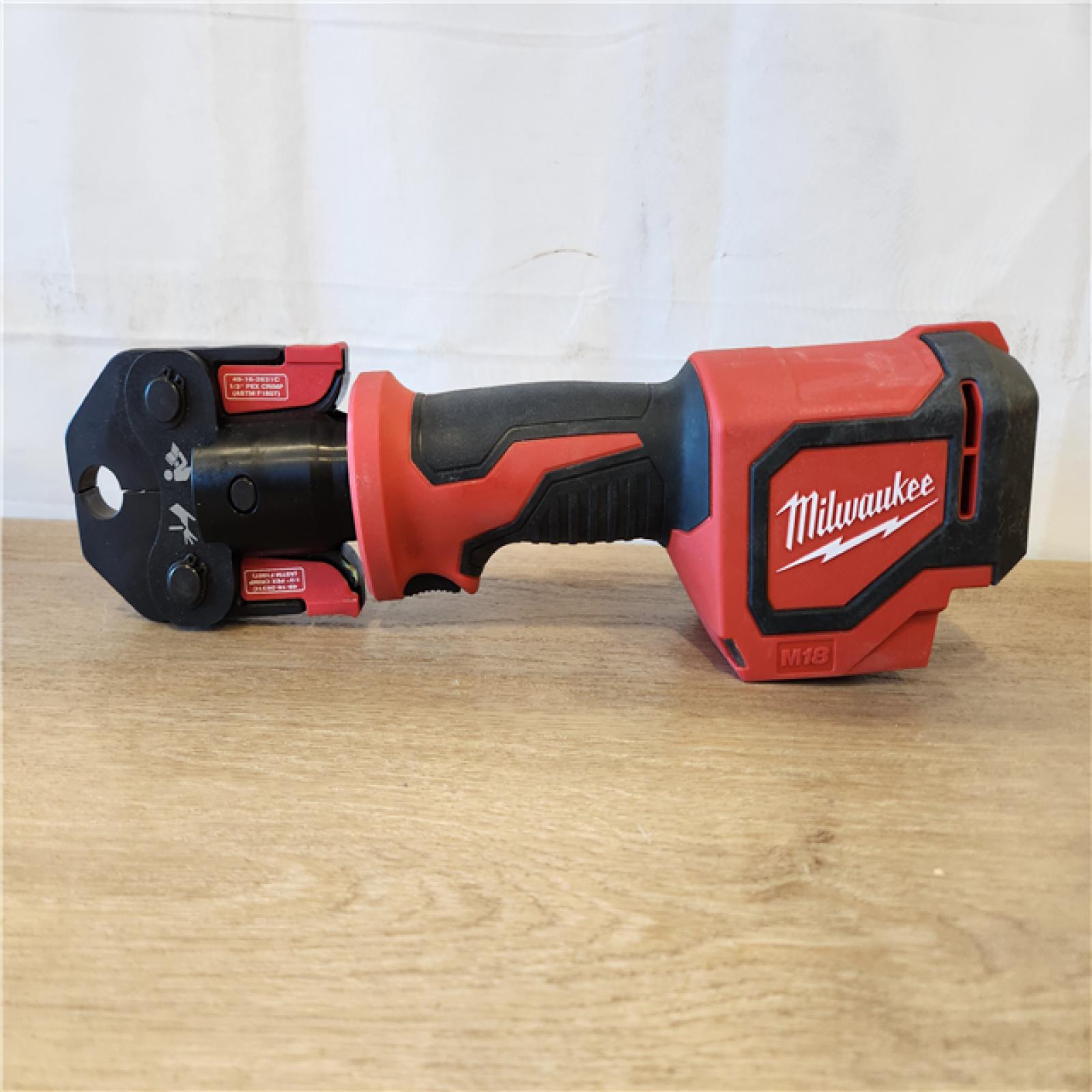 AS-IS- Milwaukee M18 18V Lithium-Ion Cordless Short Throw Press Tool Kit