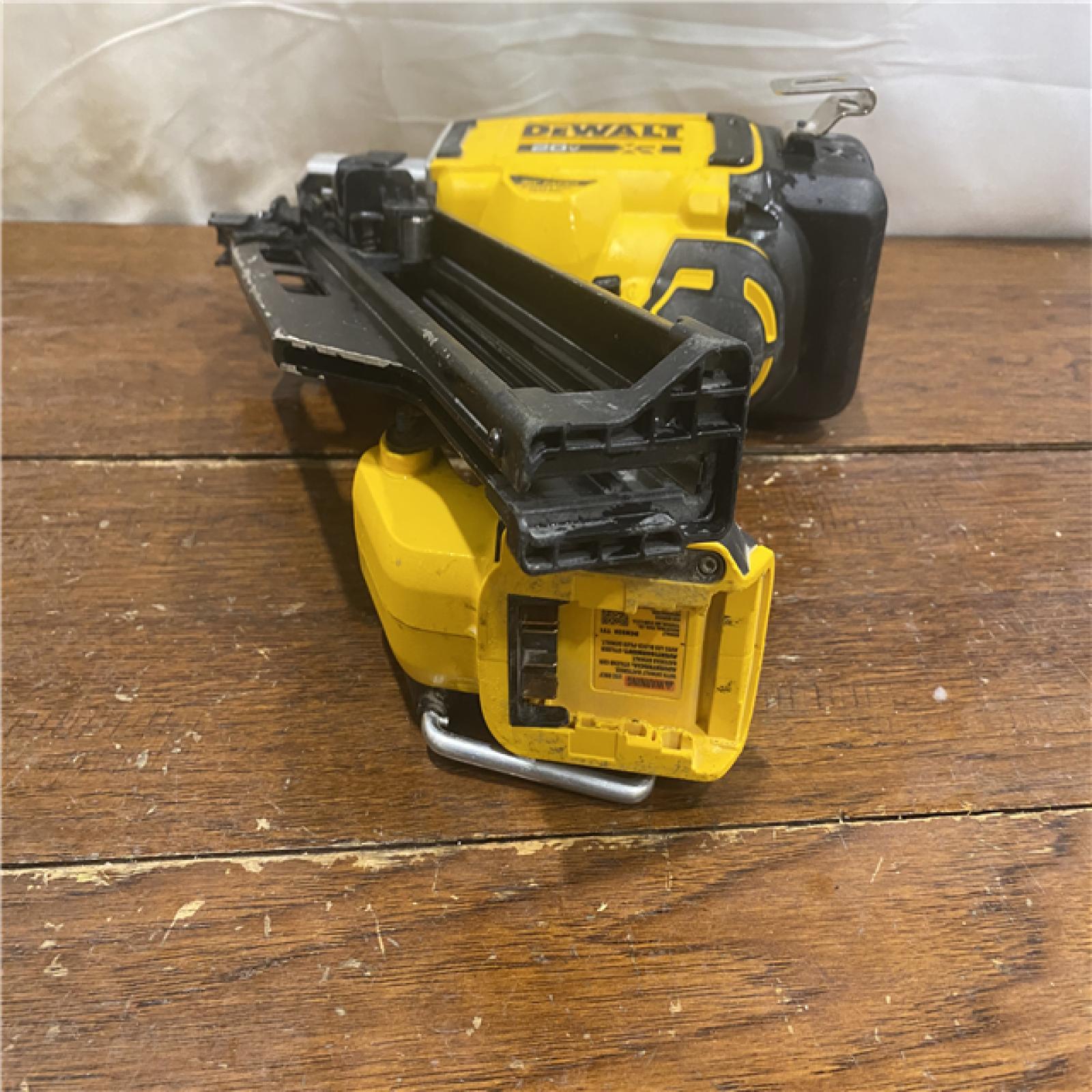 AS-IS DEWALT 20-Volt 30° Cordless Framing Nailer (Tool-Only)