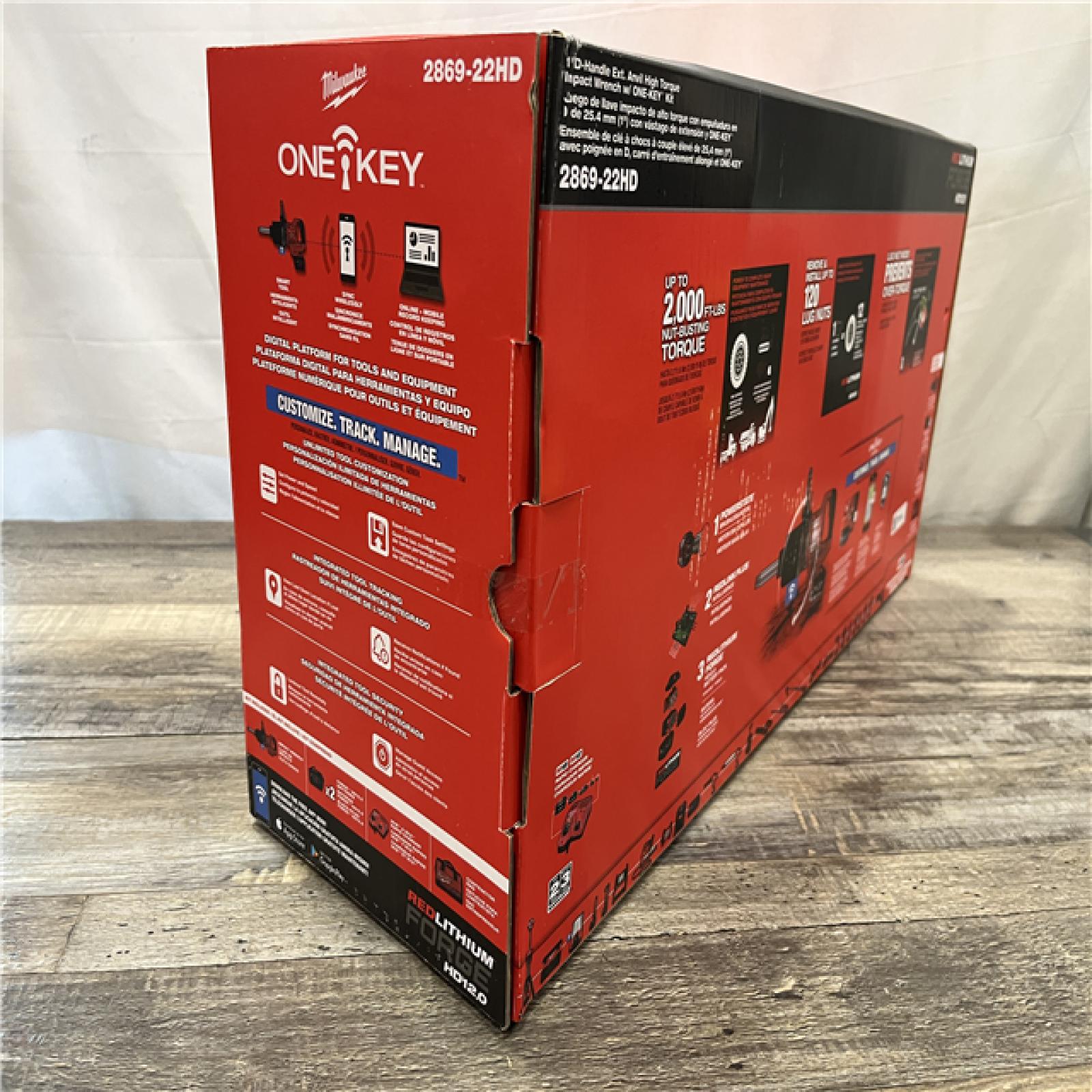NEW - Milwaukee FUEL 18V Lithium-Ion Brushless Cordless 1 in. Impact Wrench Extended Reach D-Handle Kit