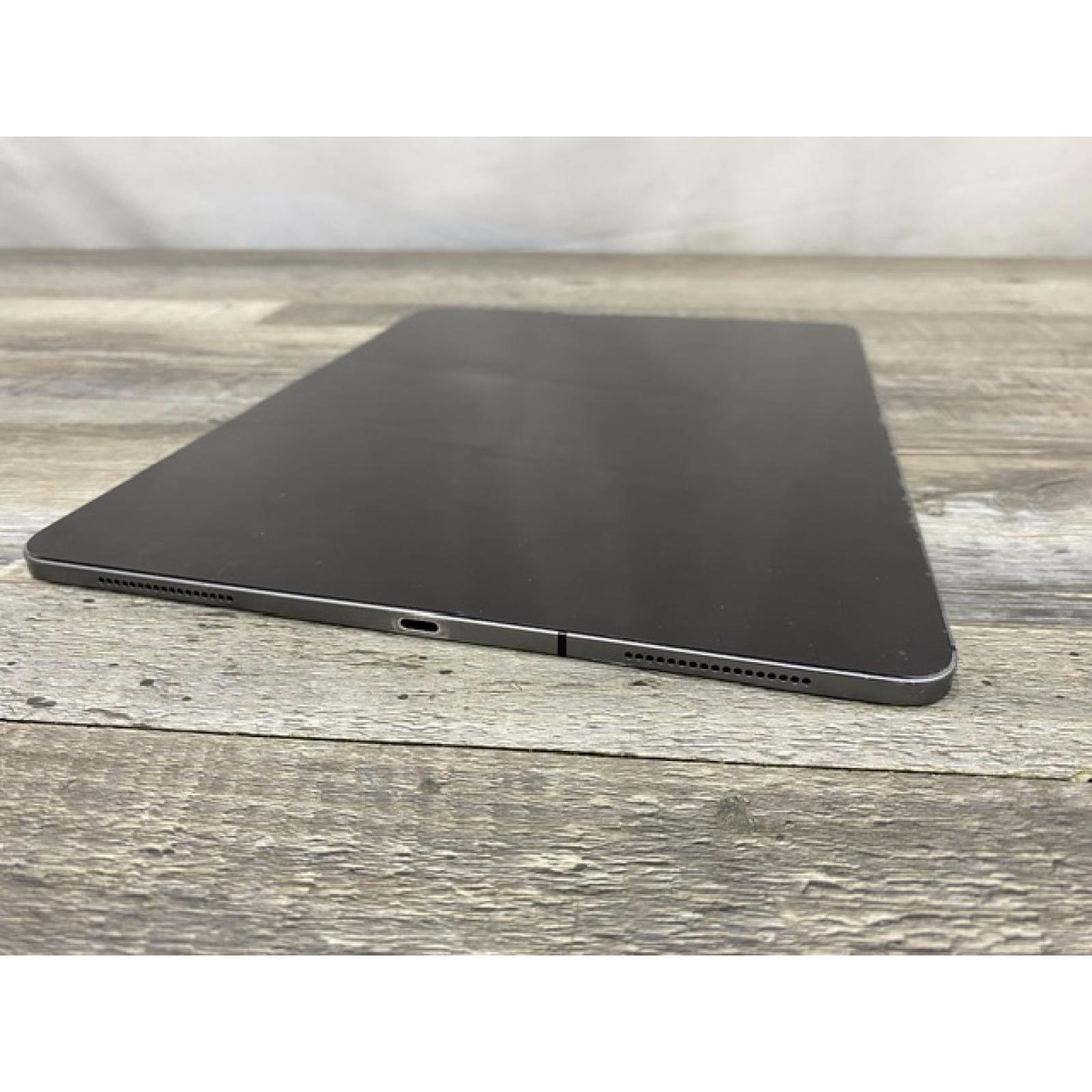 AS-IS Apple 12.9-inch iPad Pro (3rd generation) Wi-Fi + Cellular with 512GB of storage in Space Gray
