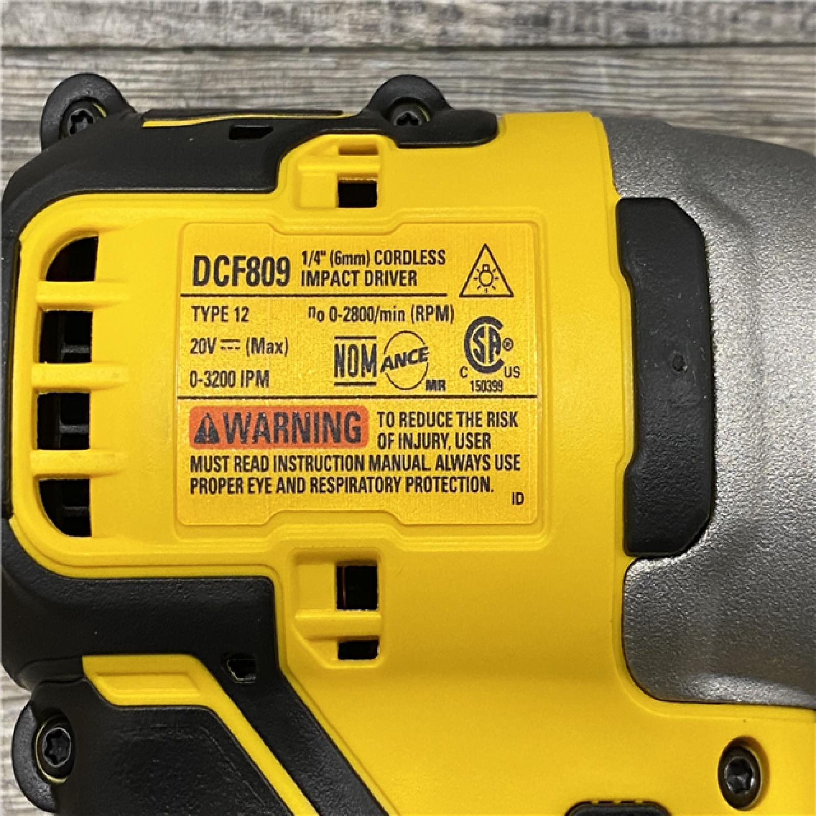 AS-IS DEWALT Atomic 20V Max Lithium-Ion Brushless Cordless Compact 1/4 in. Impact Driver Kit