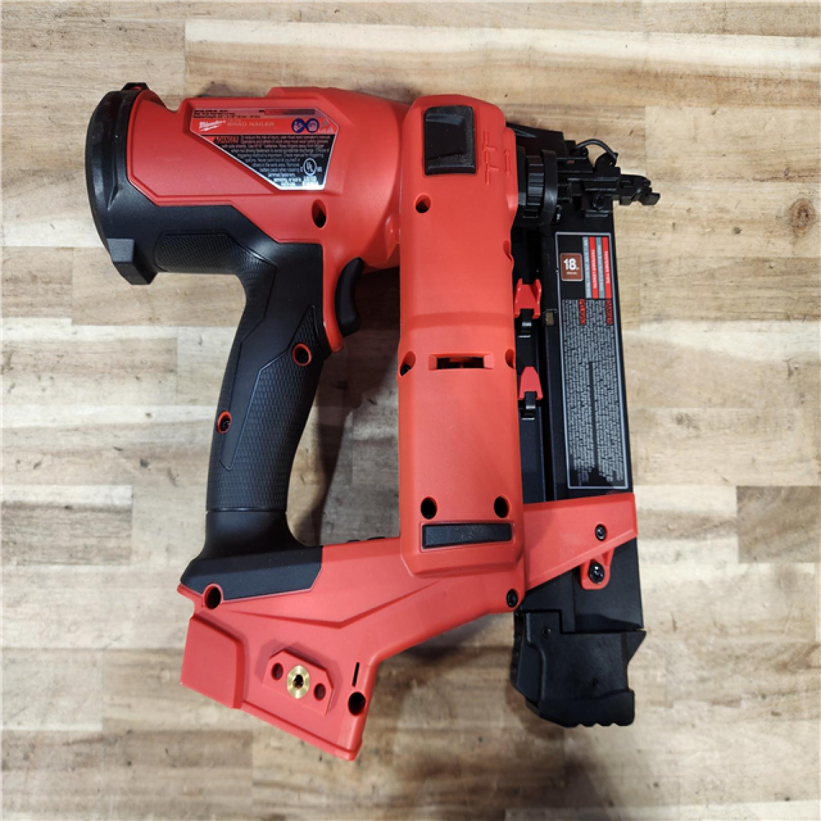 HOUSTON LOCATION - AS-IS Milwaukee  FUEL 18-Volt Lithium-Ion Brushless Cordless Gen II 18-Gauge Brad Nailer (Tool-Only)