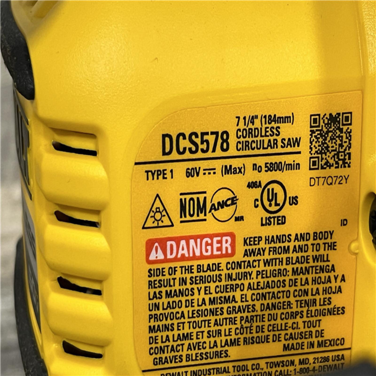 AS-IS DEWALT FLEXVOLT 60V MAX Cordless Brushless 7-1/4 in. Circular Saw with Brake (Tool Only)