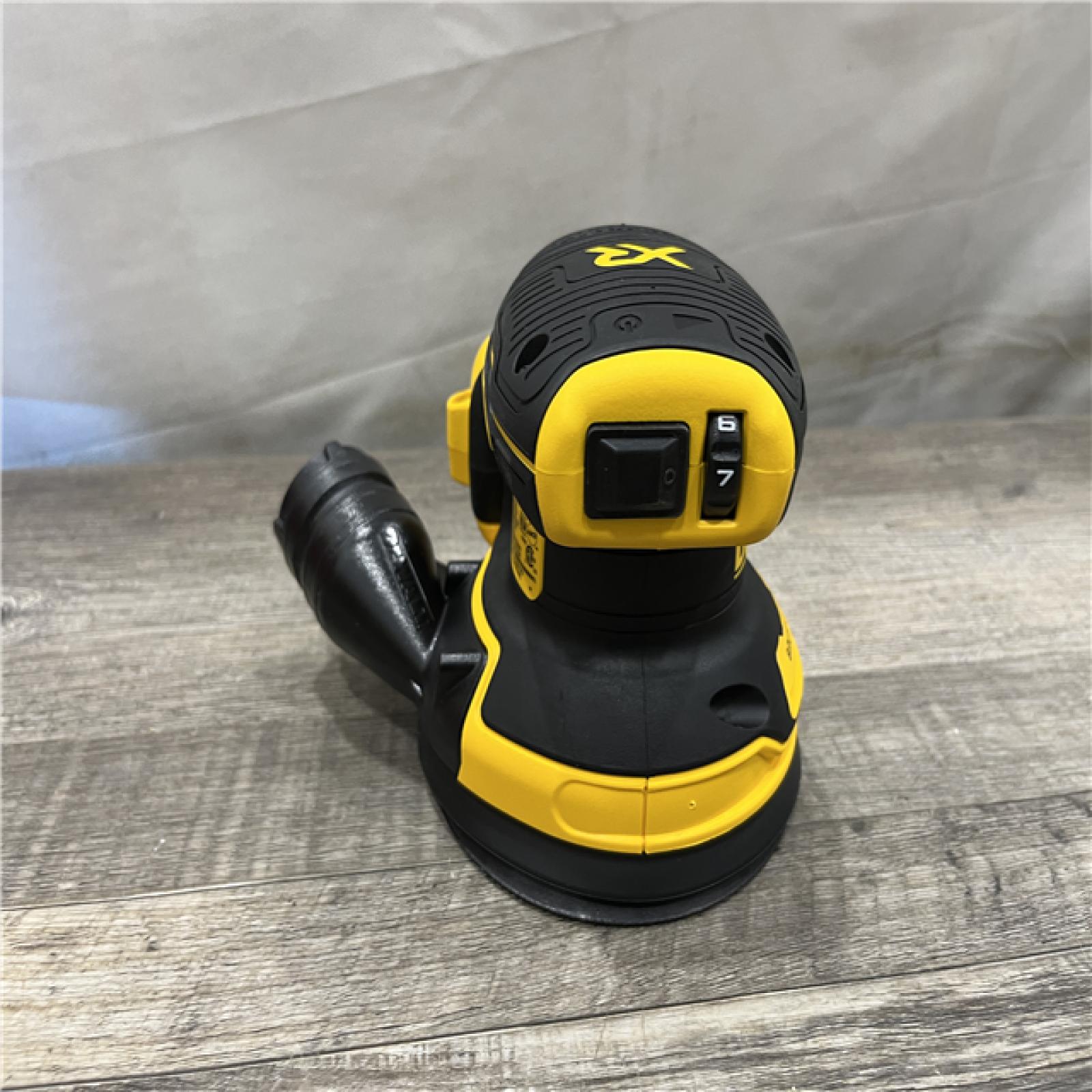 AS-IS DEWALT 20V MAX XR Cordless Brushless 5 in. Random Orbital Sander (Tool Only)