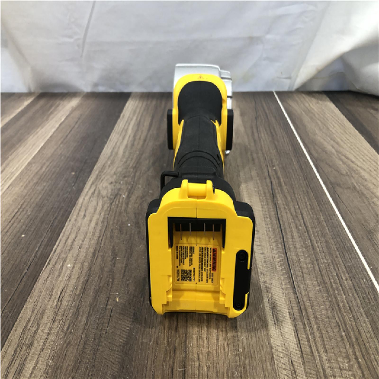 AS-IS DEWALT 20V MAX Cordless Pipe Deburring Tool (Tool-Only)