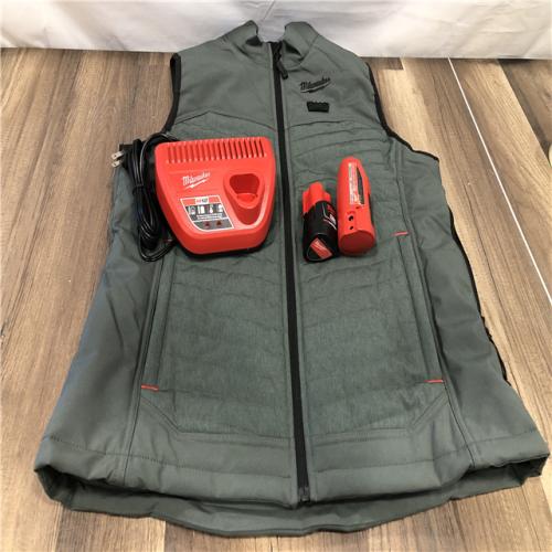 AS-IS Milwaukee Women's Small  12V Lithium-Ion Cordless AXIS Green Heated Vest Kit
