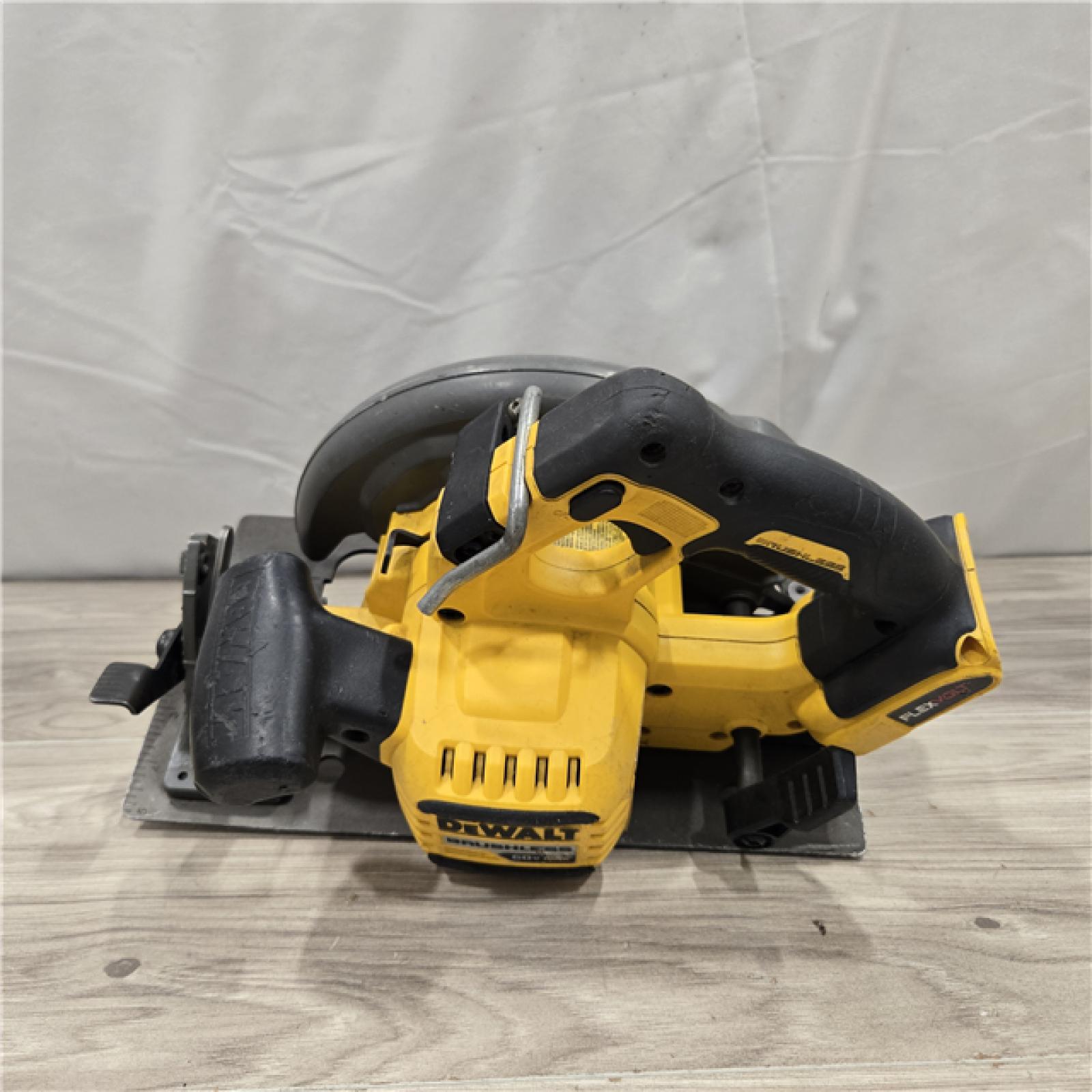 AS-IS DEWALT FLEXVOLT 60V MAX Cordless  7-1/4 in. Wormdrive Style Circular Saw (Tool Only)