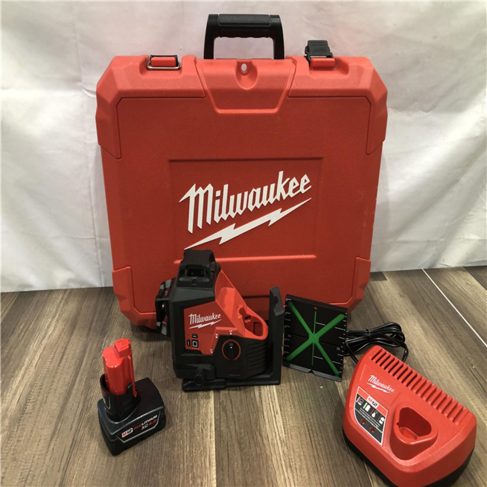 AS-IS Milwaukee 12-Volt Lithium-Ion Cordless Green 250 ft. 3-Plane Laser Level Kit