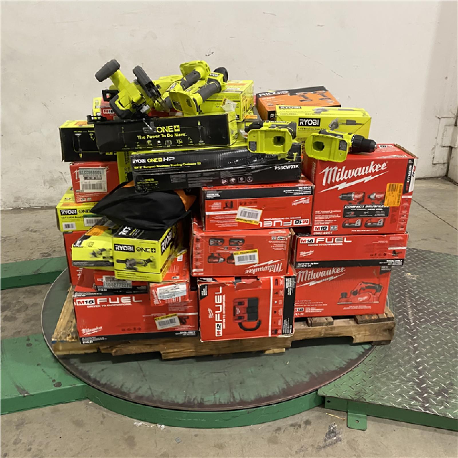 Dallas Location - As-Is Tool Pallet