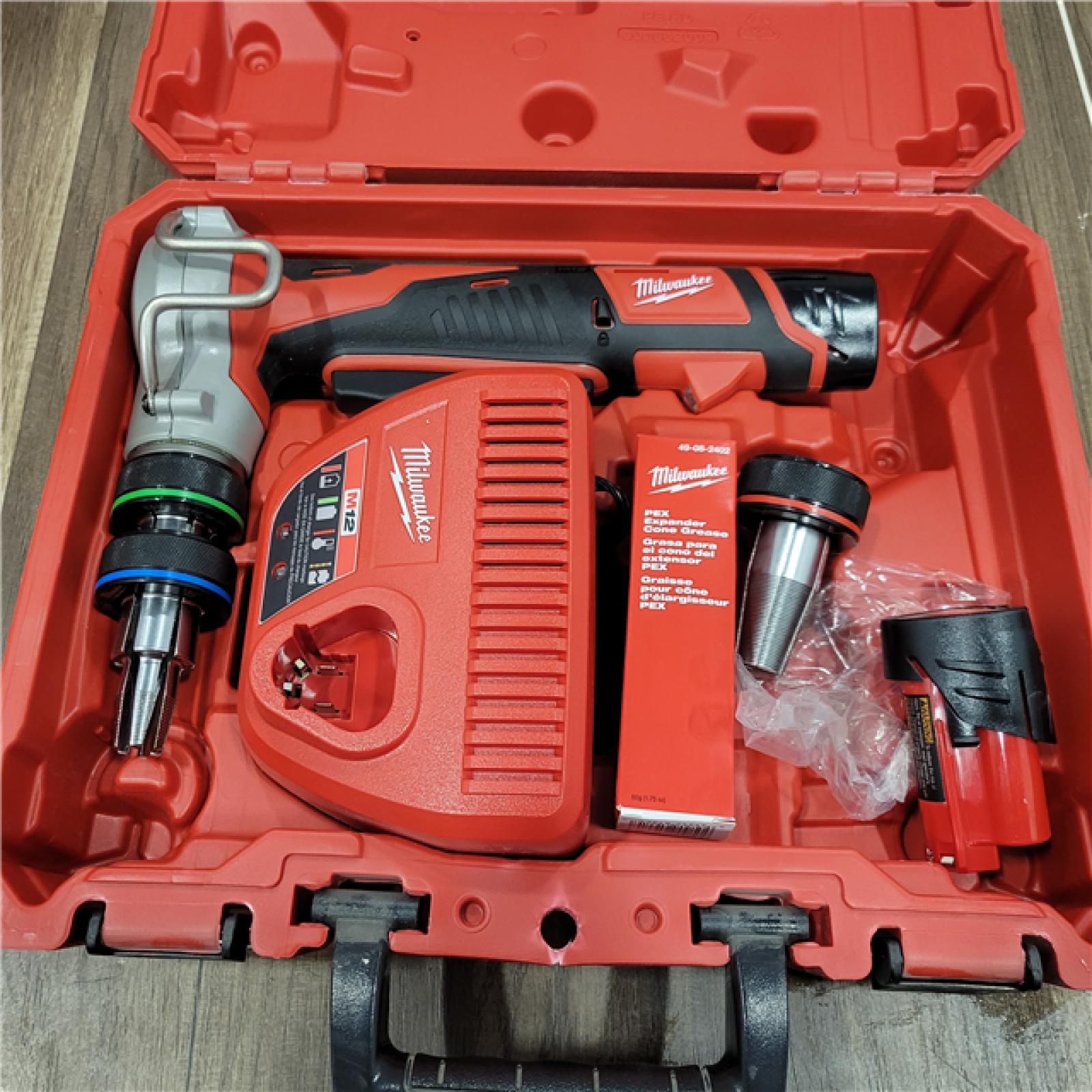 AS-IS  Milwaukee M12 12-Volt Lithium-Ion Cordless PEX Expansion Tool Kit with (2) 1.5 Ah Batteries, (3) Expansion Heads and Hard Case