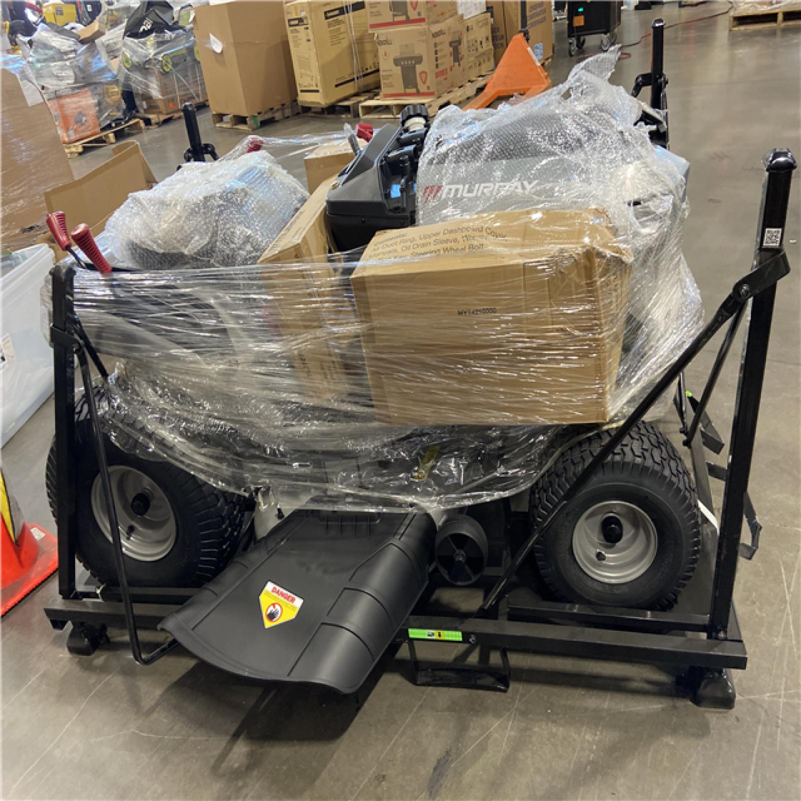DALLAS LOCATION - Murray MT200 42 in. 19.0 HP 540cc EX1900 Series Briggs and Stratton Engine Automatic Gas Riding Lawn Tractor Mower