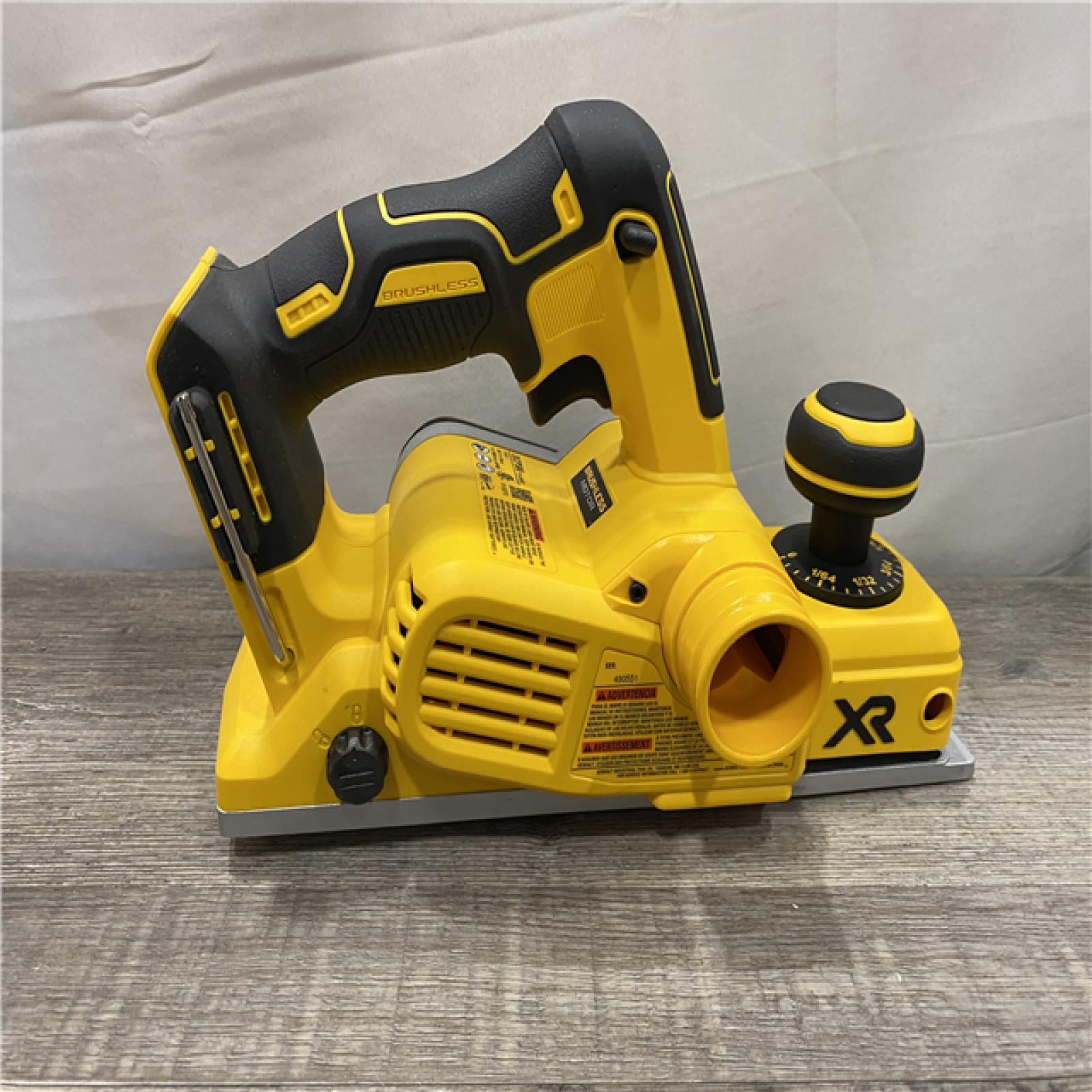 AS-IS DEWALT 20V MAX XR Cordless Brushless 3-1/4 in. Planer (Tool Only)