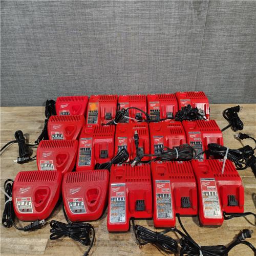 HOUSTON LOCATION - AS-IS MILWAUKEE BATTERY CHARGER PACK QTY - 16