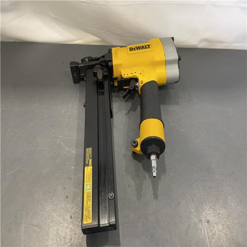 AS-IS - DeWalt 16 Gauge 1 Crown 2 Lathing Stapler