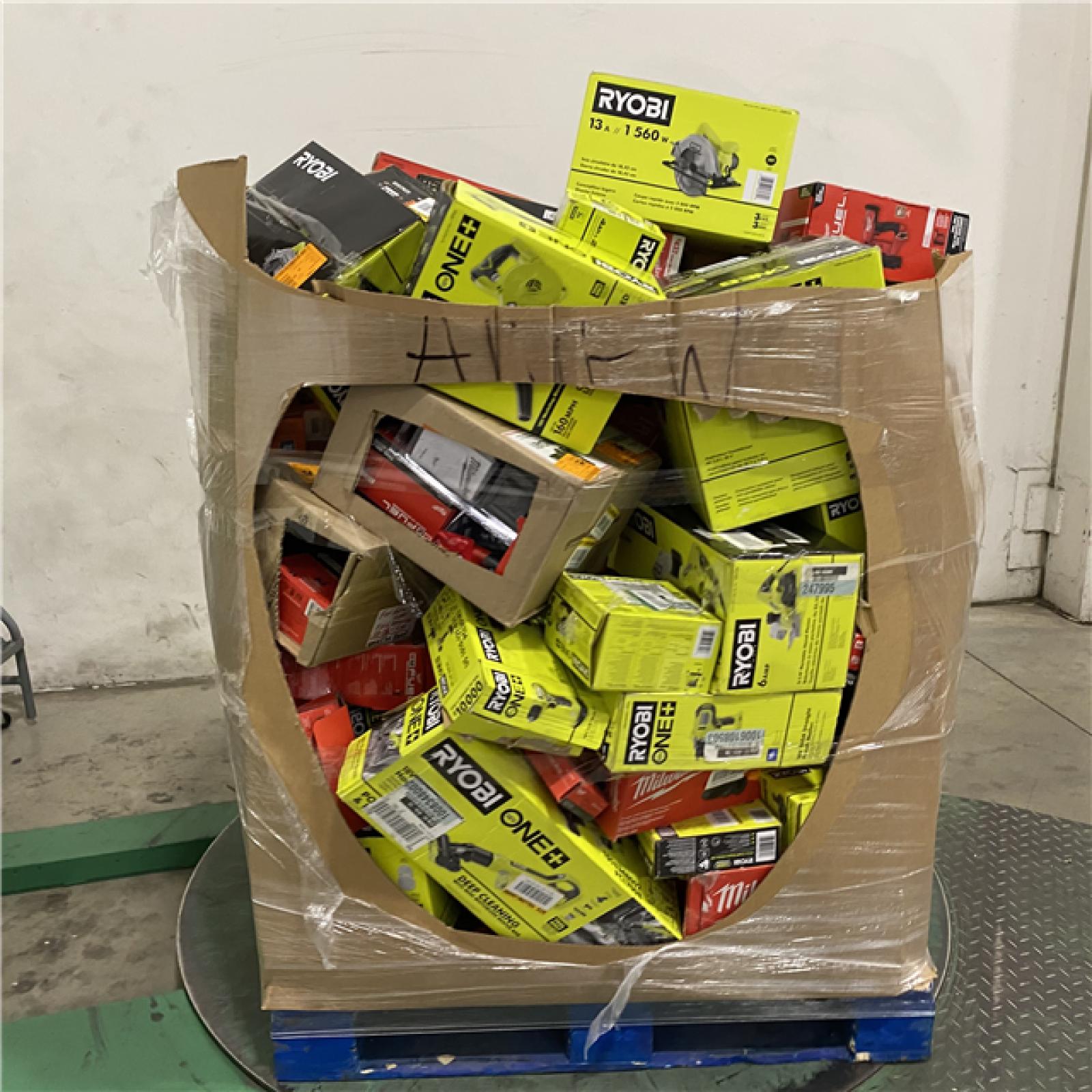 DALLAS LOCATION- AS-IS TOOLS PALLET