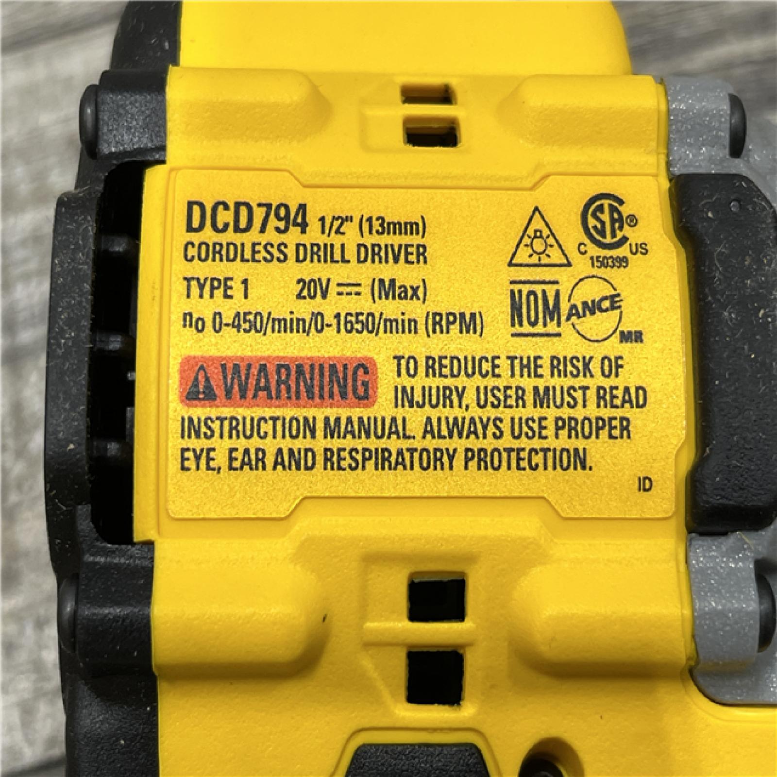 AS-IS DEWALT Atomic 20V Lithium-Ion Cordless Compact 1/2 in. Drill/Driver Kit