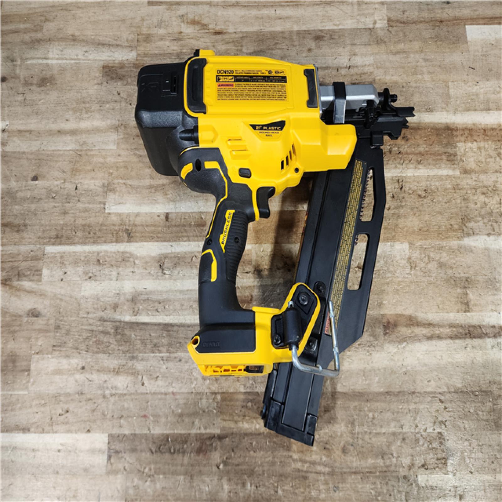 HOUSTON LOCATION - AS - IS DEWALT 20V 30 Degree Cordless Framing Nailer (Tool-Only)