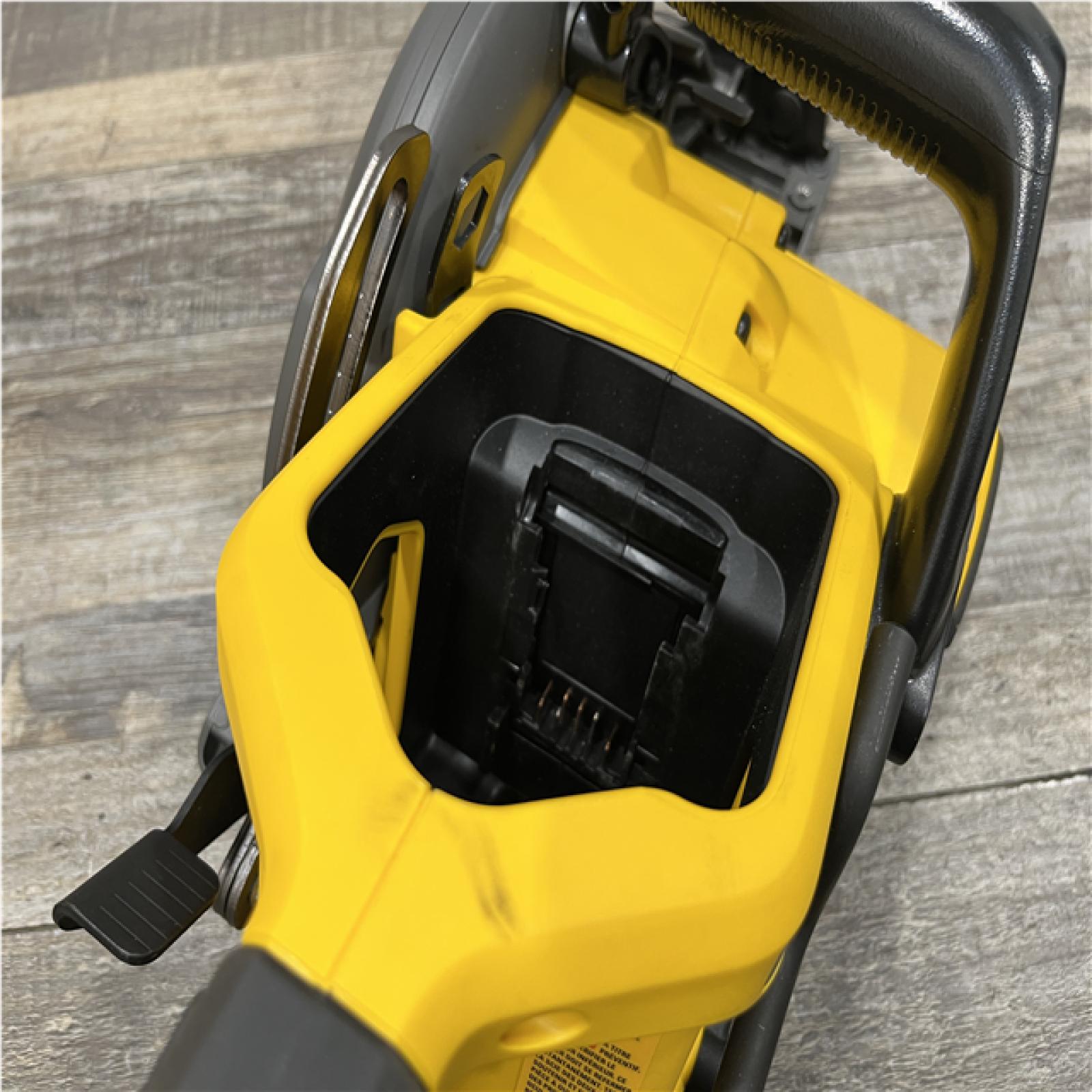 AS-IS DEWALT FLEXVOLT 60V MAX Cordless Brushless 7-1/4 in. Wormdrive Style Circular Saw (Tool Only)