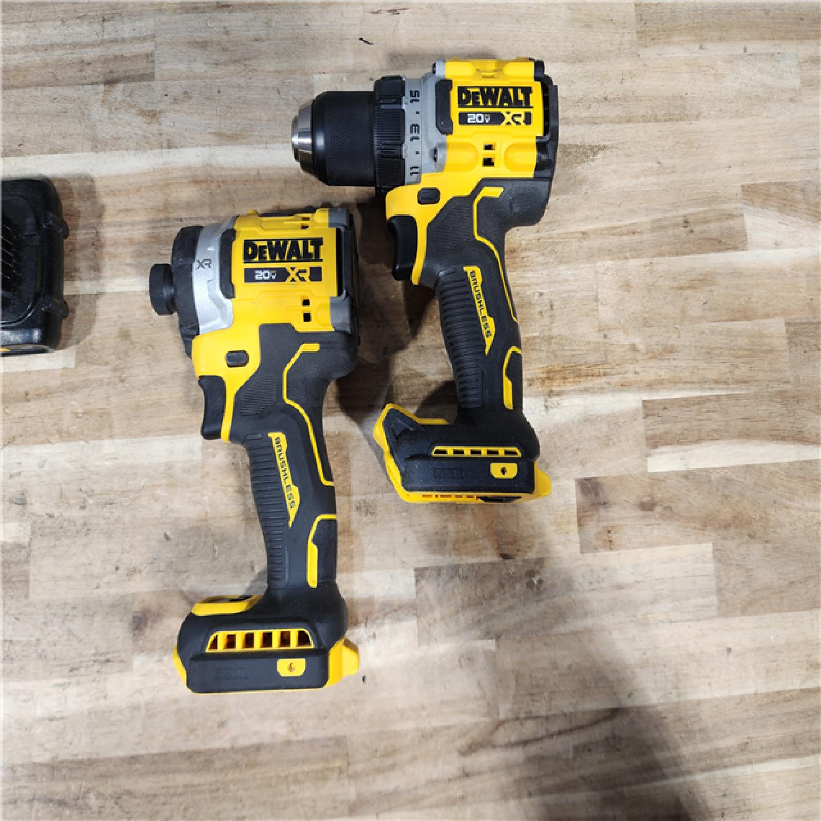 HOUSTON LOCATION - AS-IS DEWALT 2 TOOL COMBO KIT W/ (2) BATTERY & CHARGER