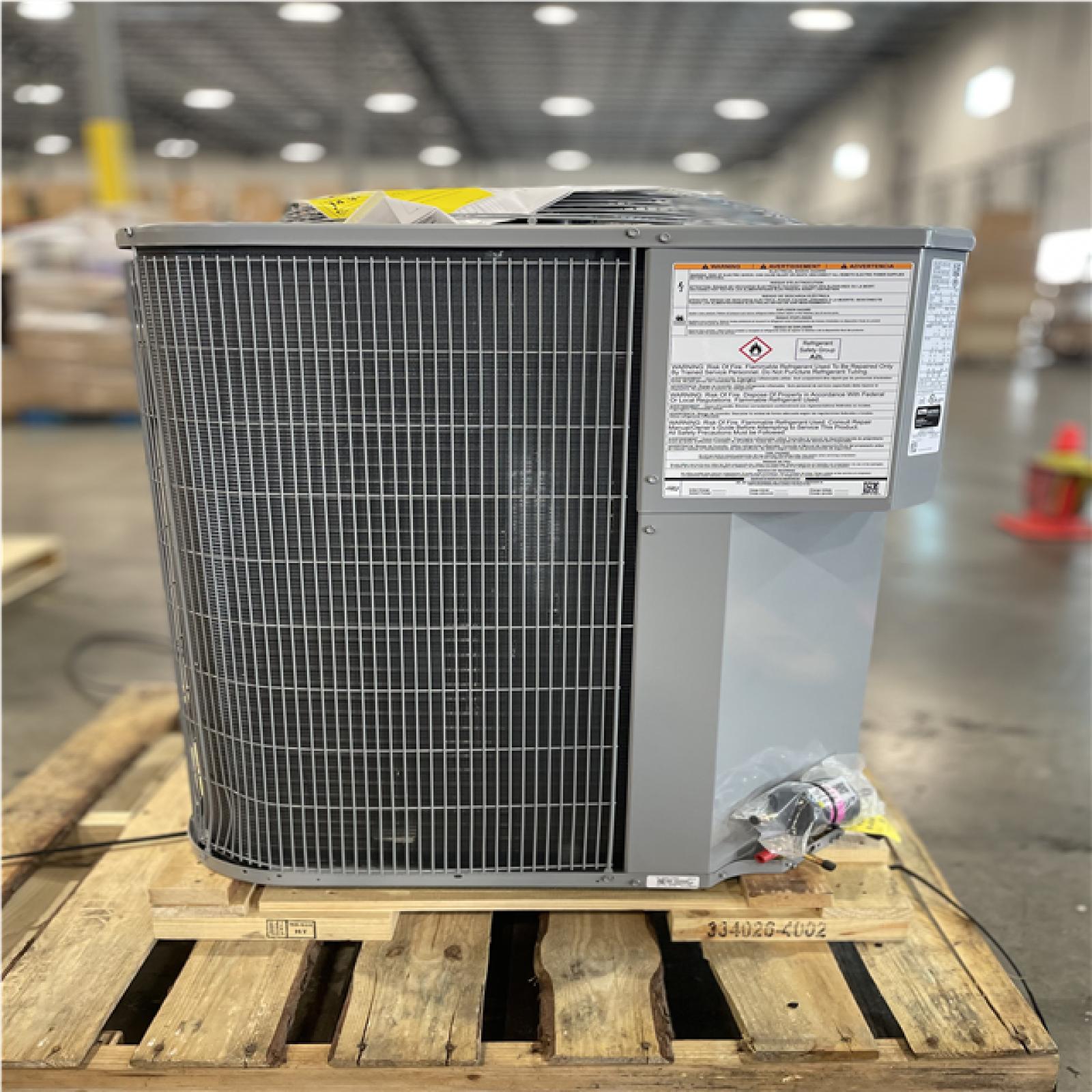 DALLAS LOCATION- AS-IS Smartcomfort® By Carrier 2.5 Ton 14.3 Seer2 Condensing Unit R-454b