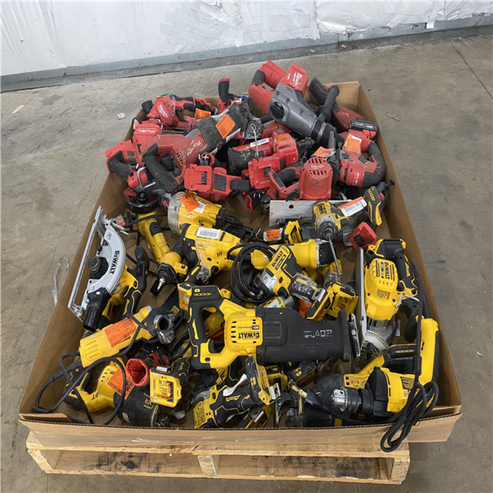 Houston Location AS IS - Tool Pallet