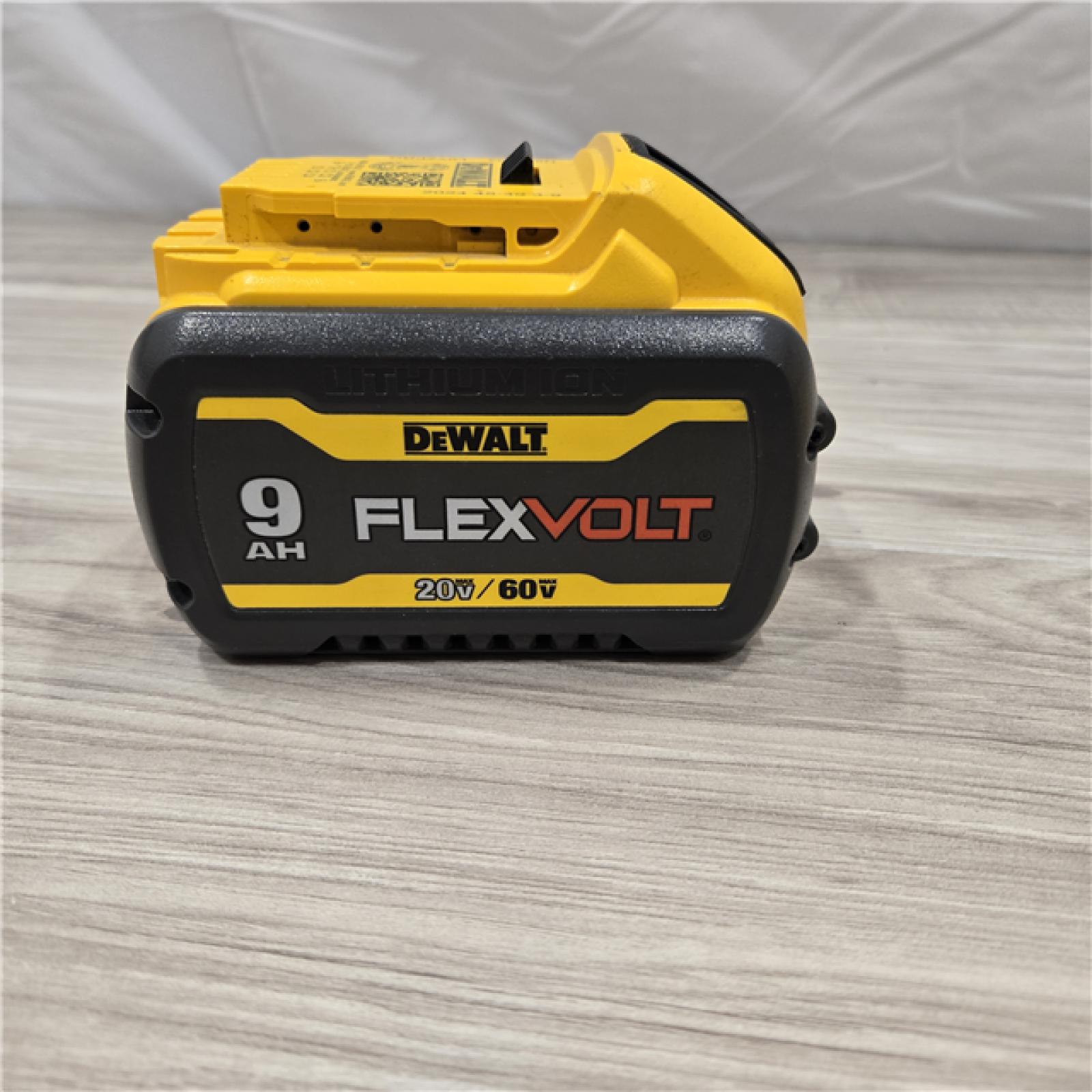 AS-IS DEWALT DCB609 20V / 60V MAX FLEXVOLT 9.0 Ah Battery