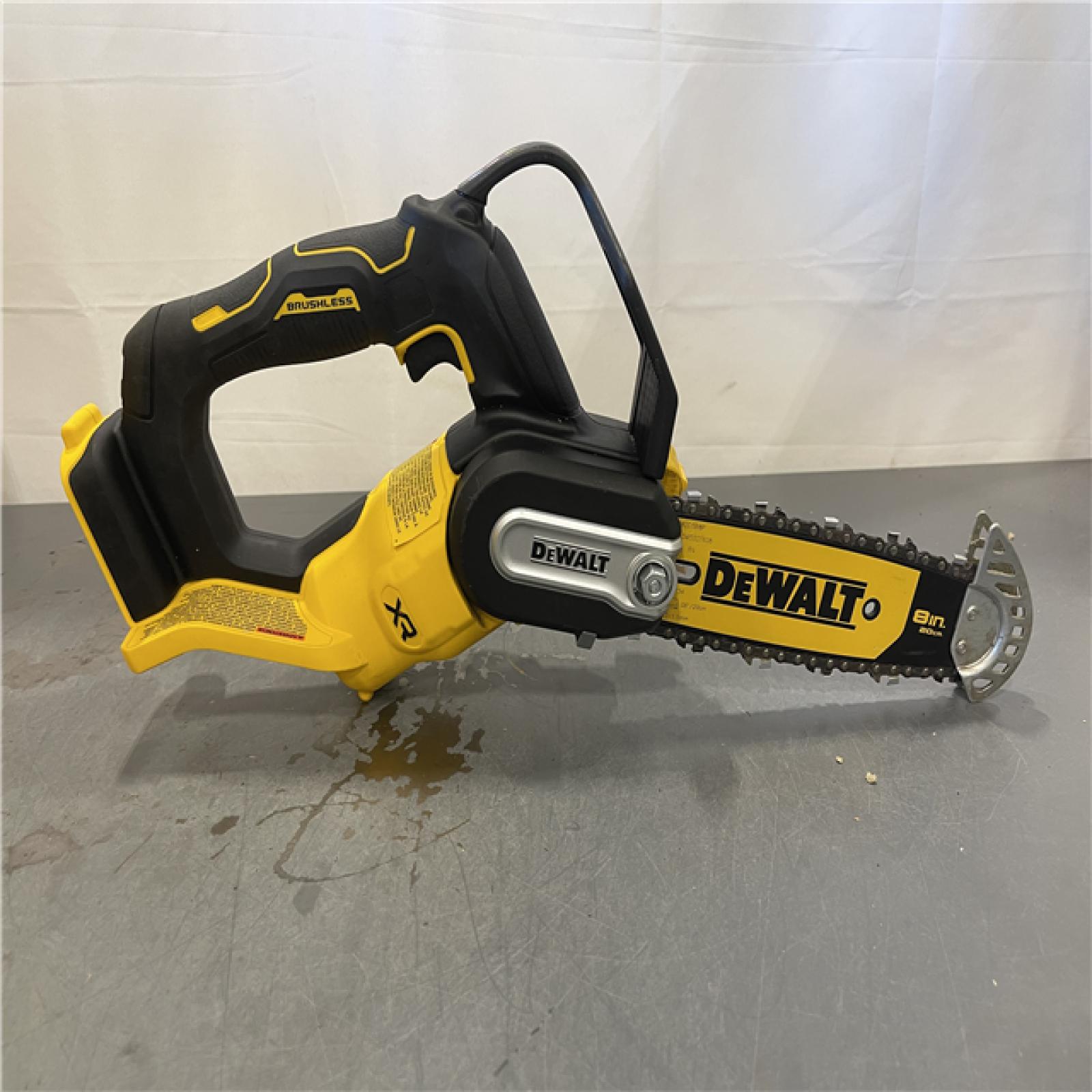 AS-IS - DeWalt 20V MAX 8 in. Brushless Cordless Battery Powered Pruning Chainsaw