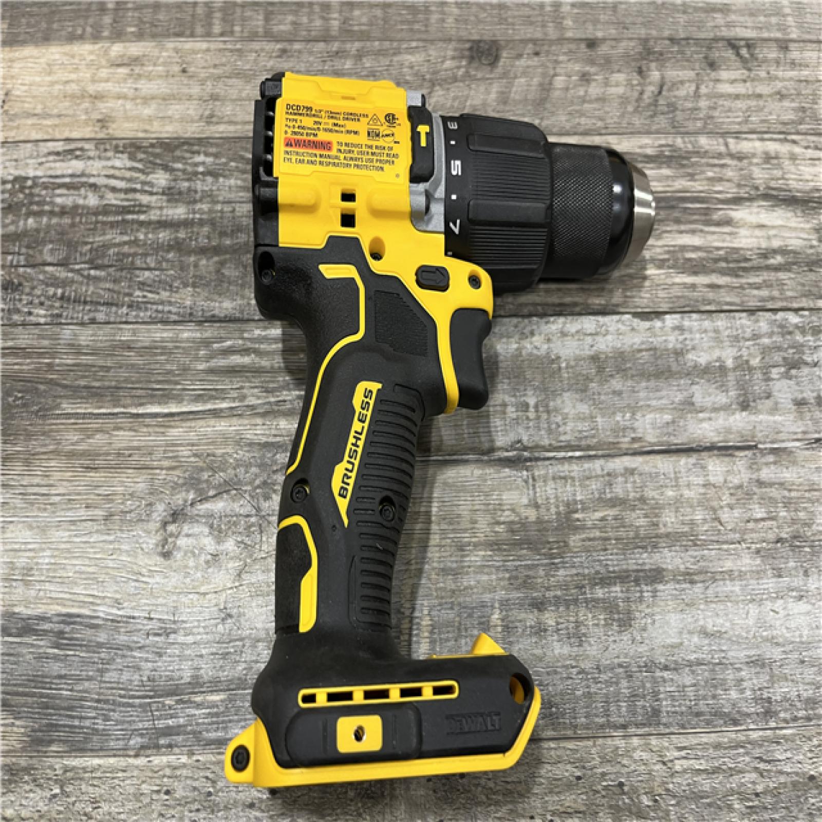 AS-IS DEWALT ATOMIC 20V Lithium-Ion Cordless 1/2 in. Hammer Drill Kit