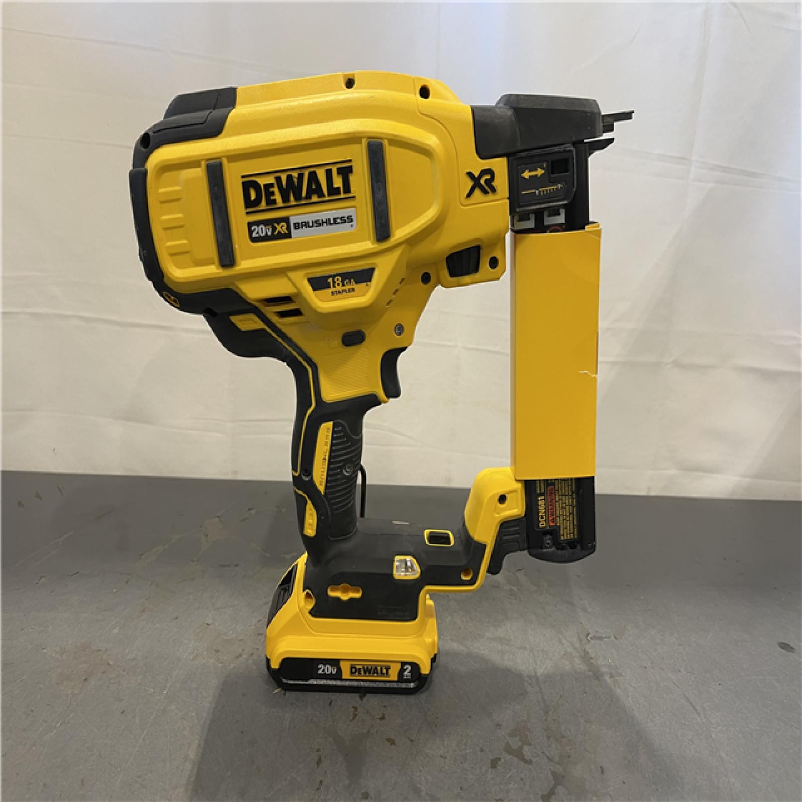 AS-IS - DeWALT 20V MAX XR Lithium-Ion Cordless 18-Gauge Narrow Crown Stapler Kit