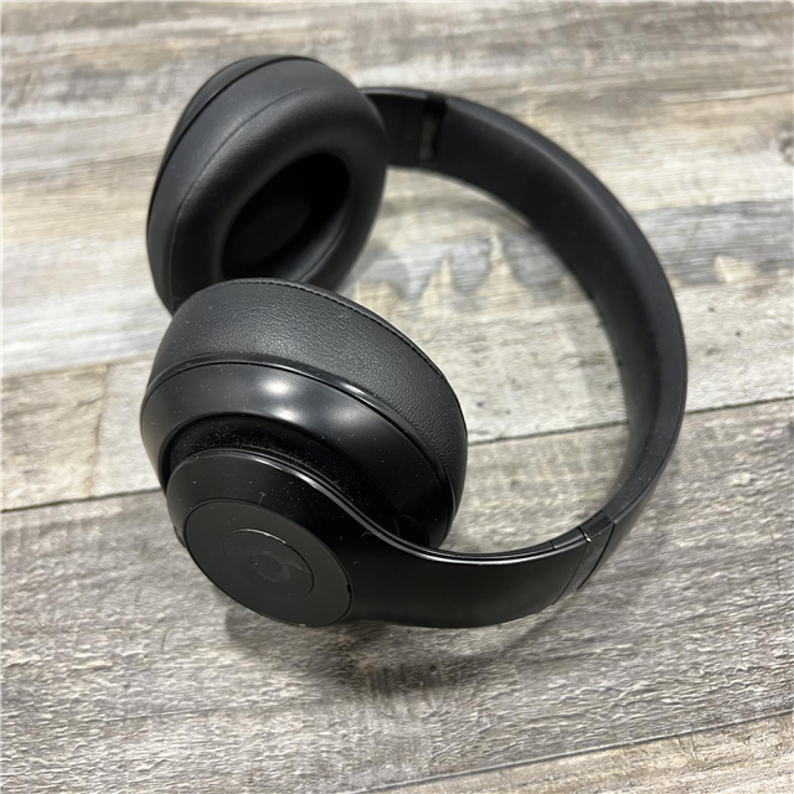 AS-IS Beats Studio3 Wireless Noise Cancelling Headphones with Apple W1 Headphone Chip- Matte Black