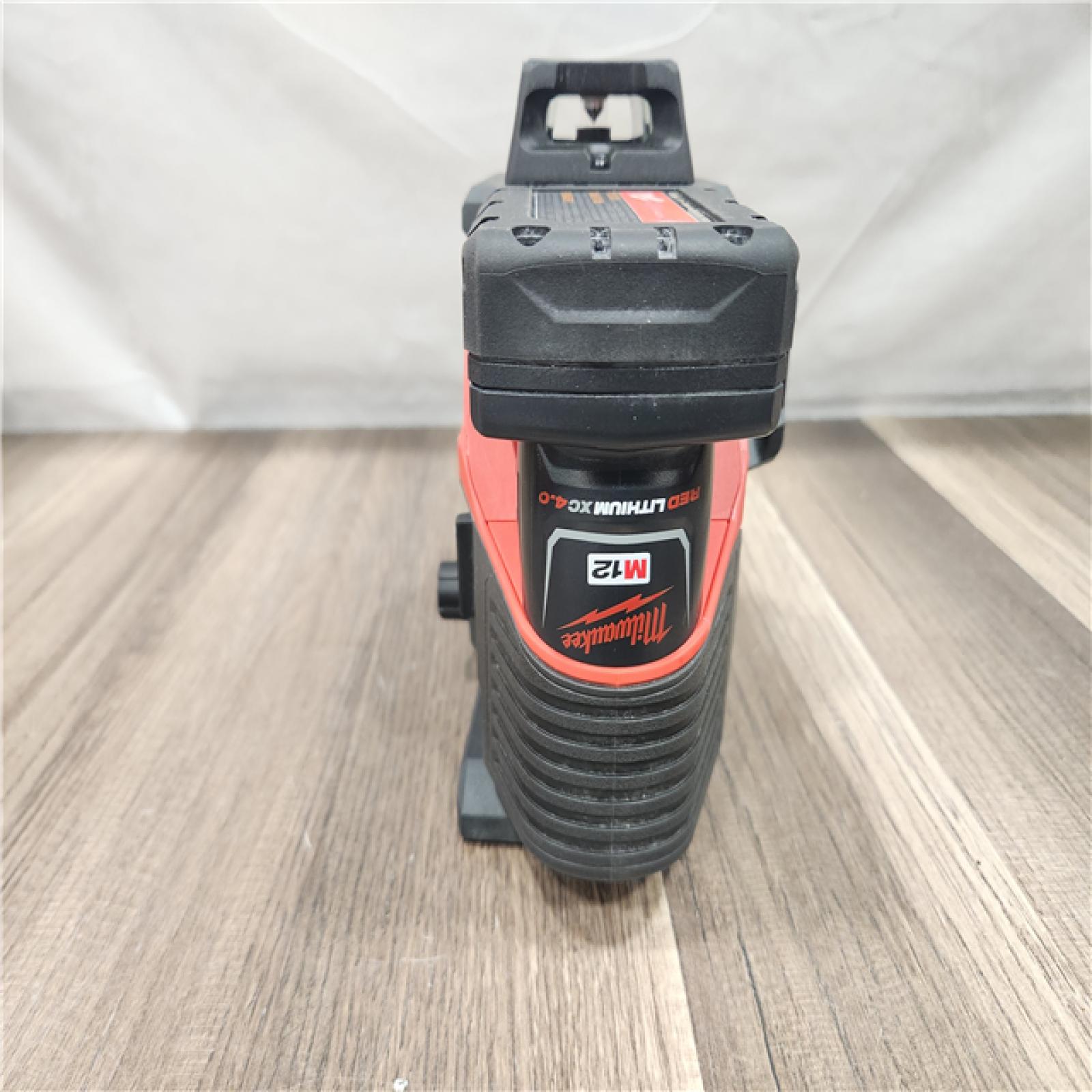 AS-IS- Milwaukee -M12 Green Beam Laser 360° 3-Plane Kit