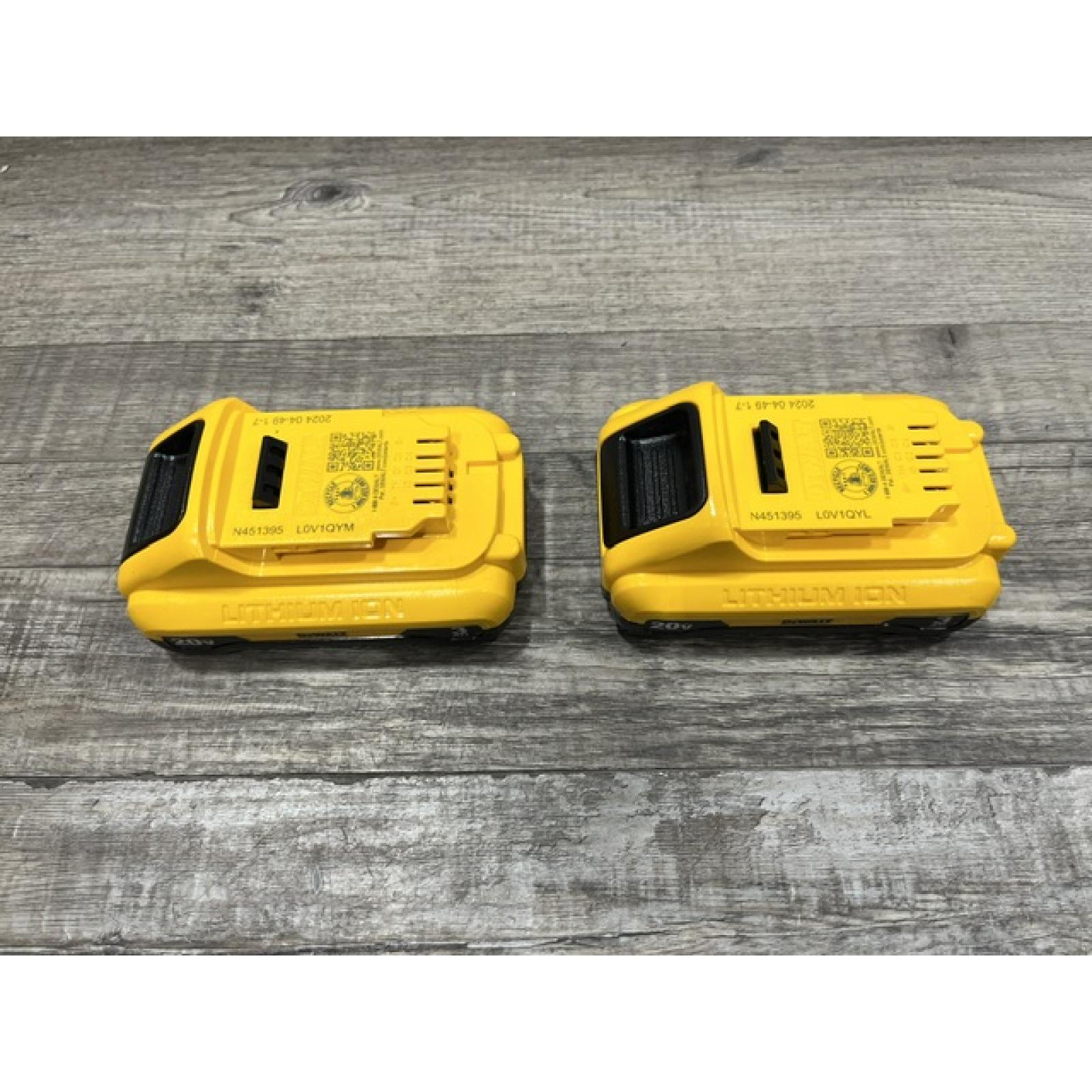 AS-IS DEWALT 20V MAX Compact Lithium-Ion 3.0Ah Battery Pack (2 Pack)