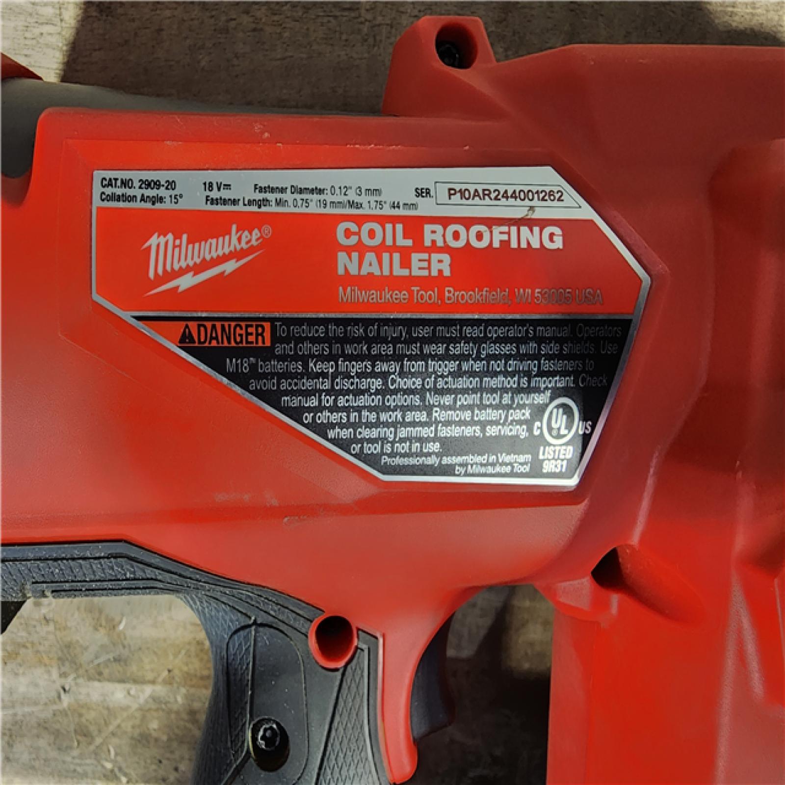 HOUSTON LOCATION - AS-IS Milwaukee M18 FUEL Coil Roofing Nailer (TOOL ONLY)